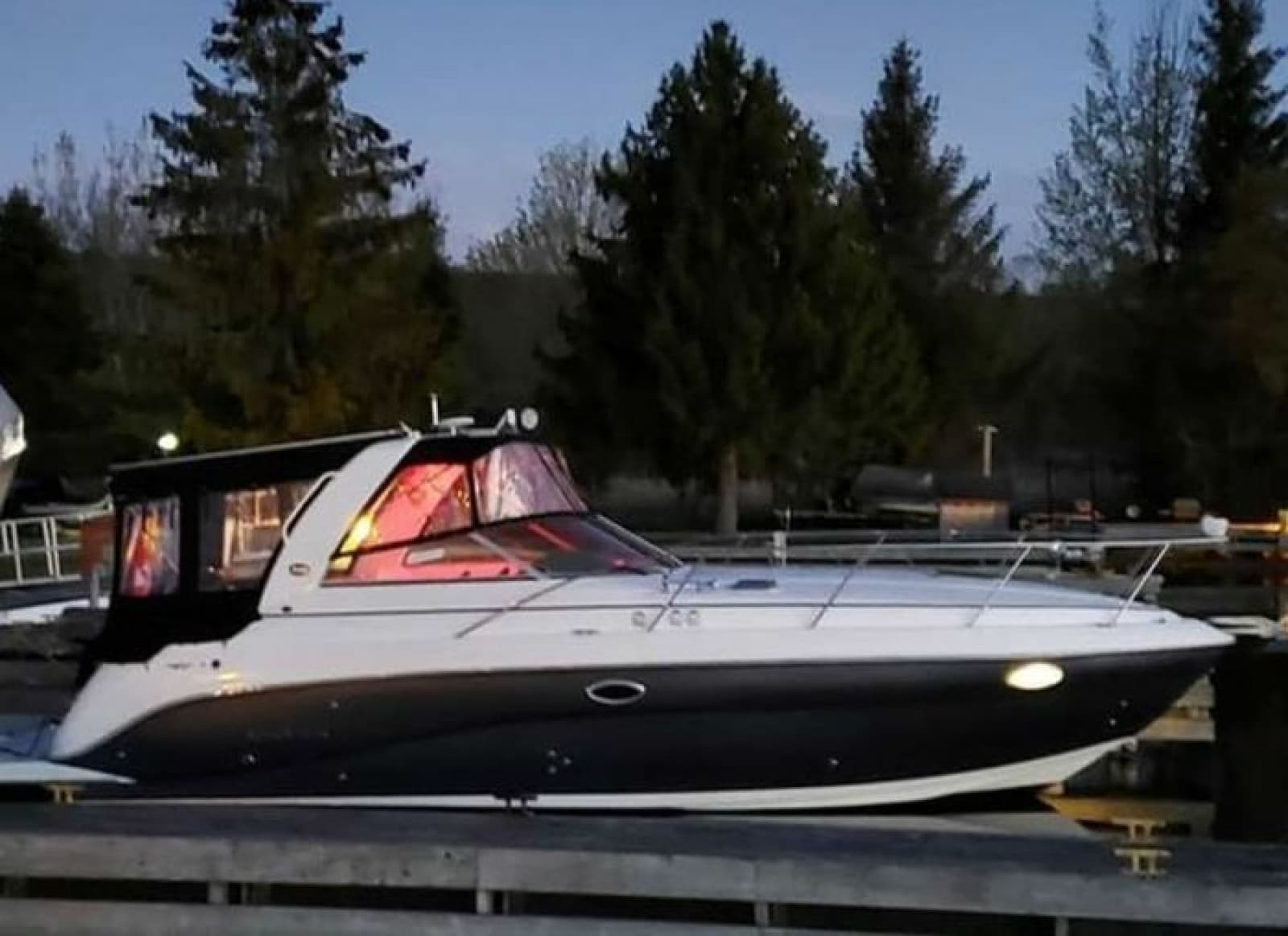 2008 Rinker 320 - Photo 3