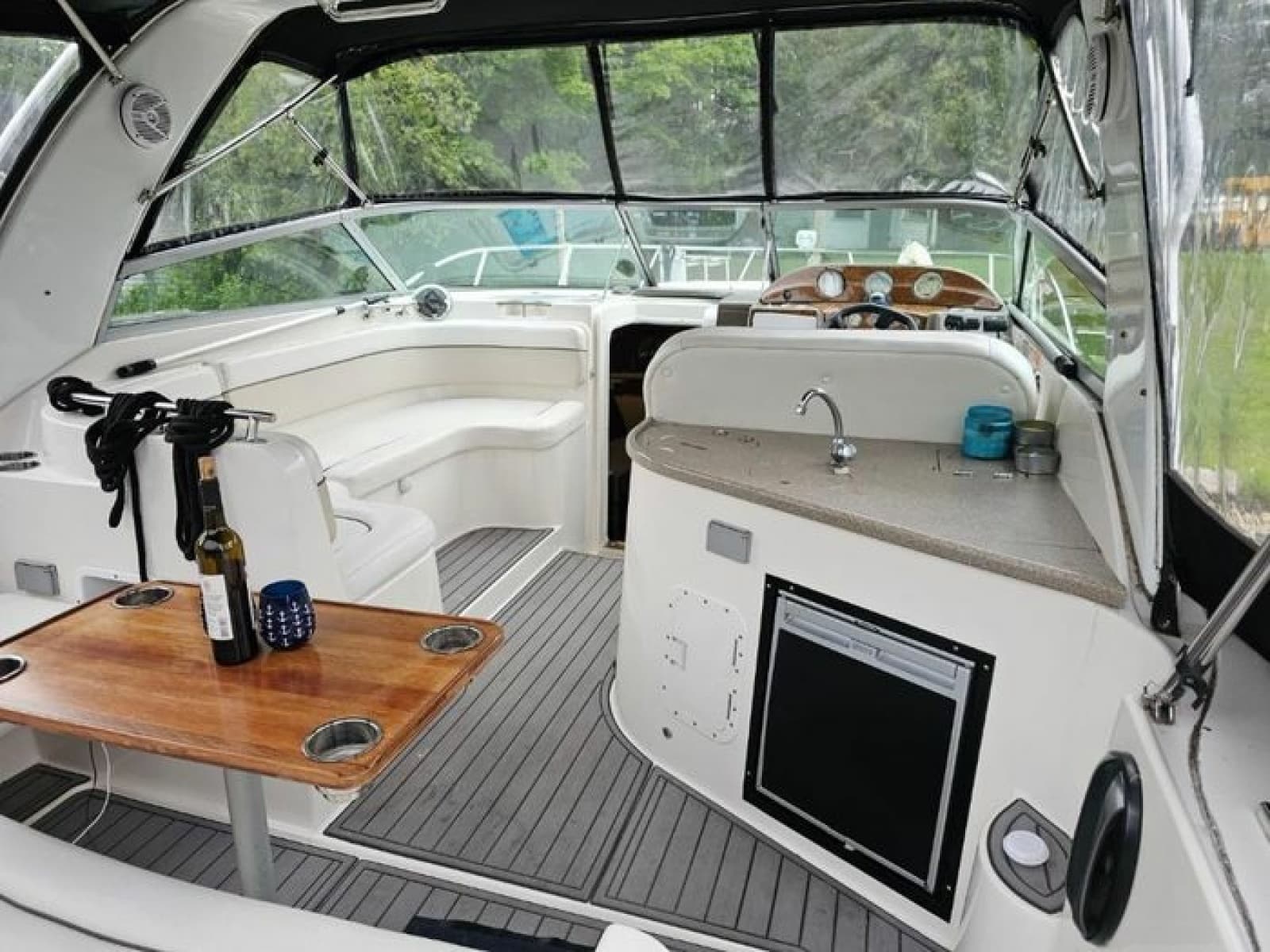 2008 Rinker 320 - Photo 7
