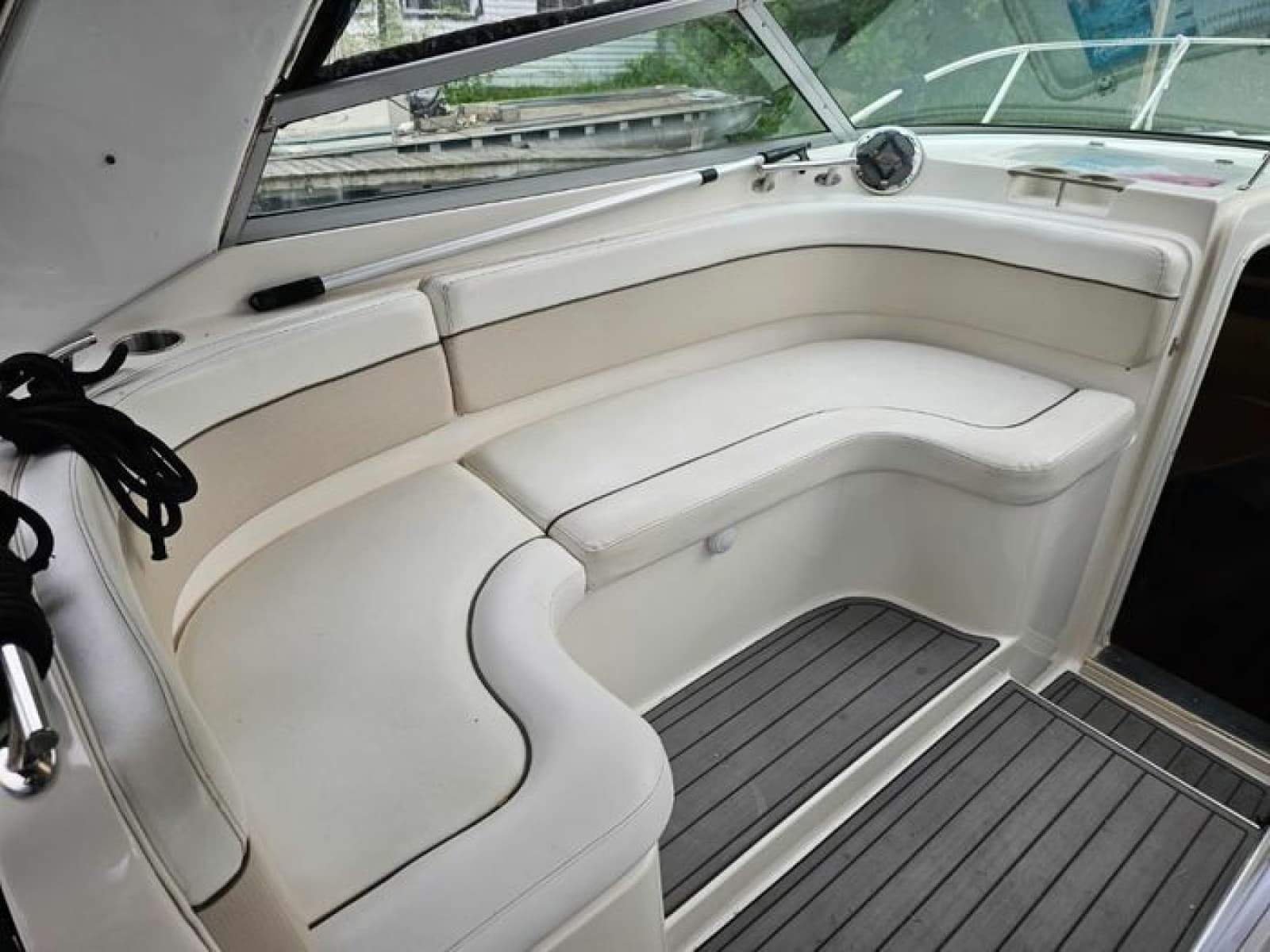 2008 Rinker 320 - Photo 9