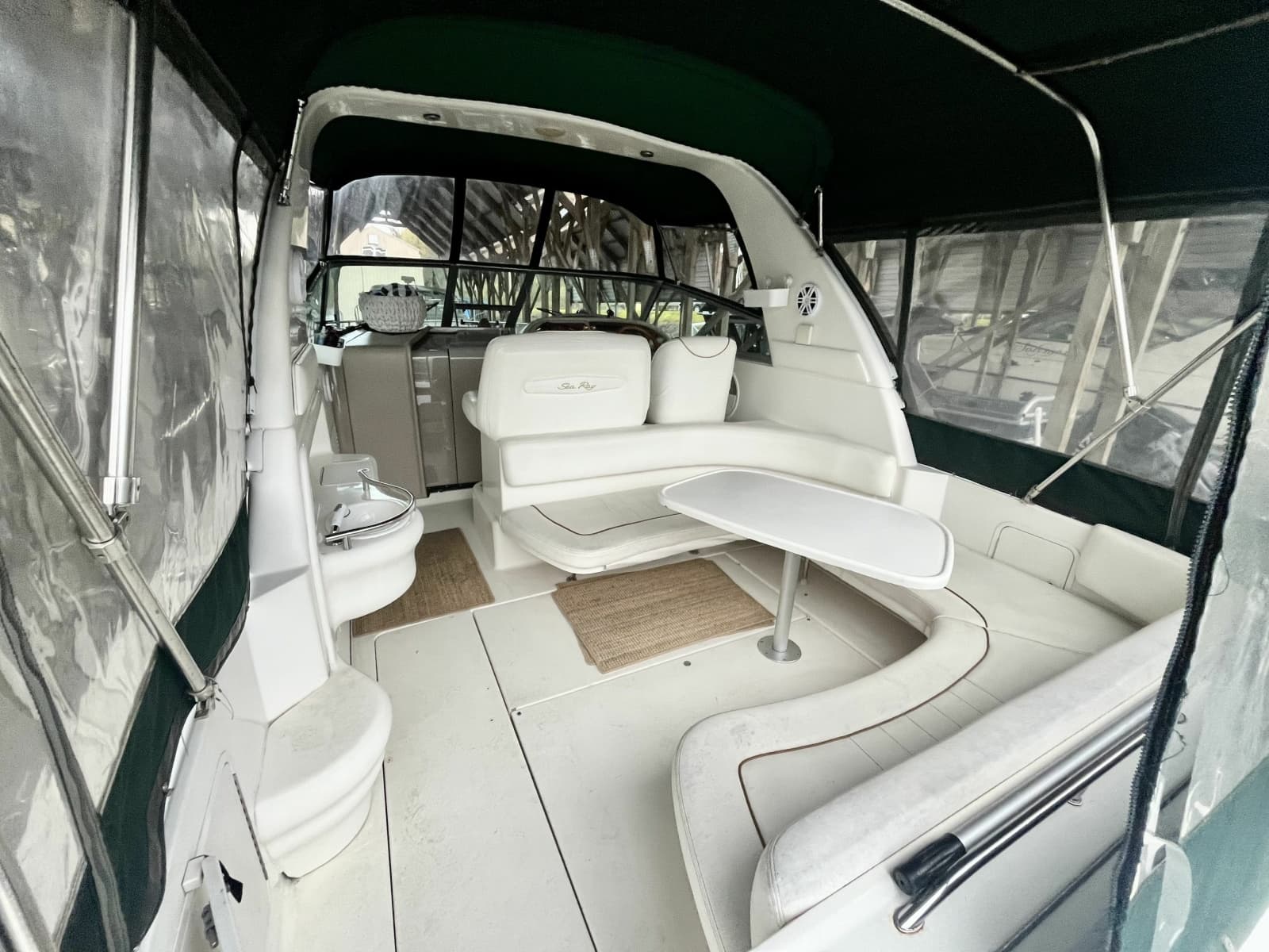 1999 Sea Ray 310 Sundancer - Photo 17
