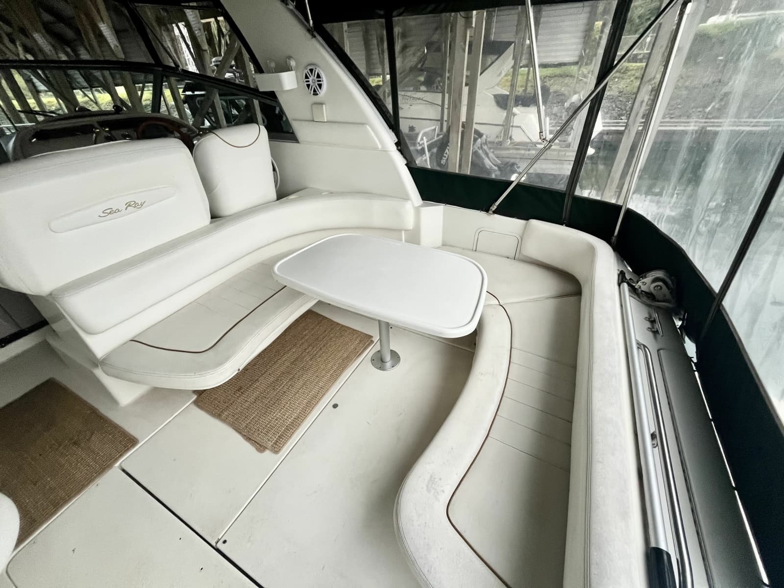 1999 Sea Ray 310 Sundancer - Photo 22