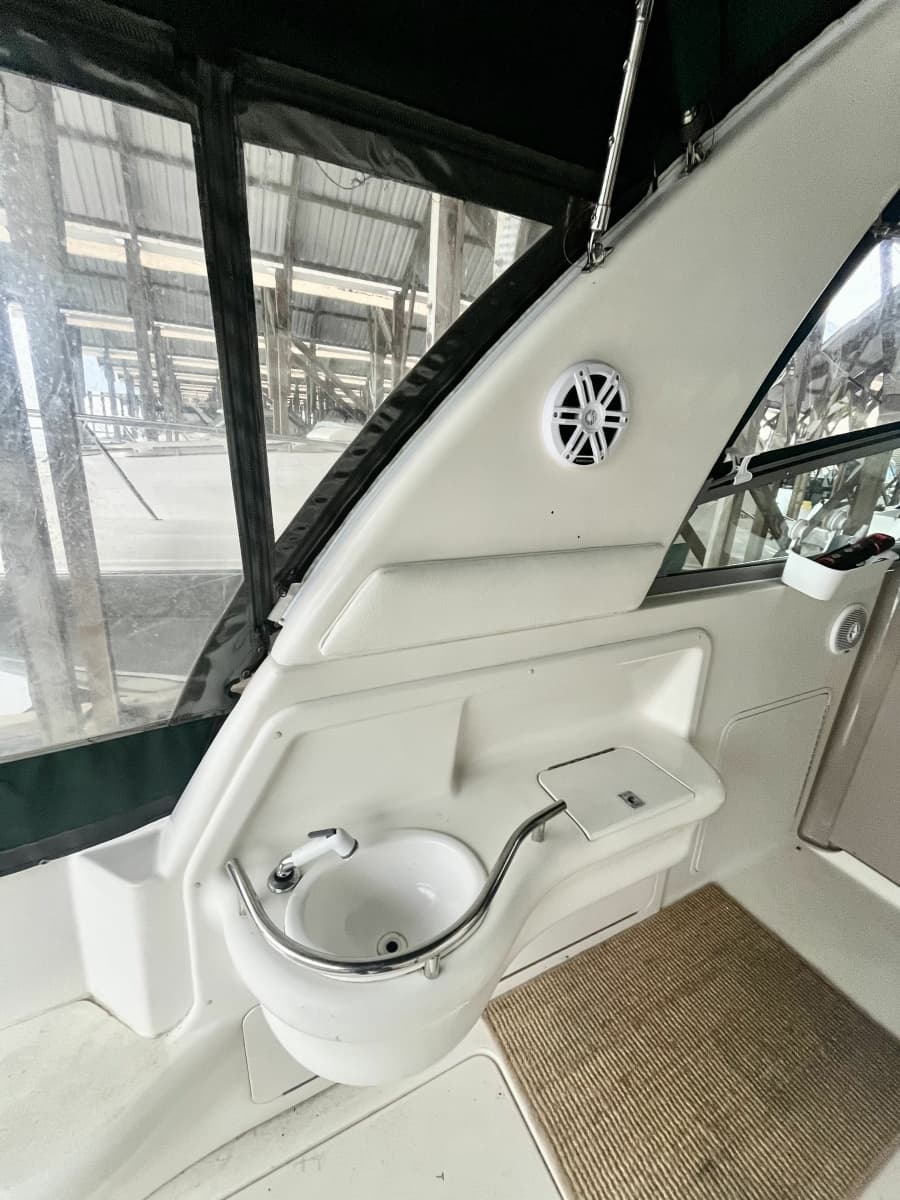 1999 Sea Ray 310 Sundancer - Photo 21