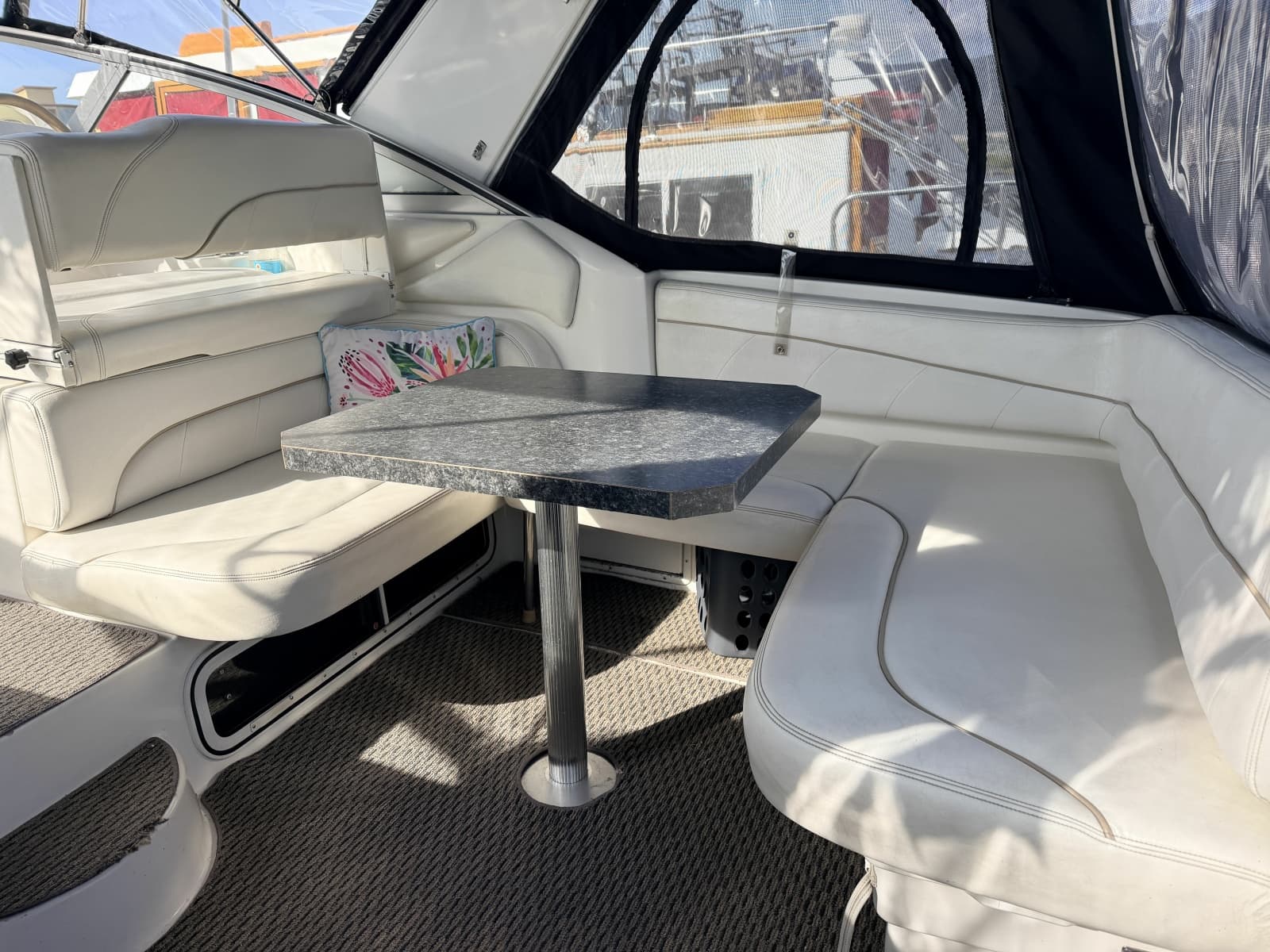 2000 Larson Cabrio 330 - Photo 11