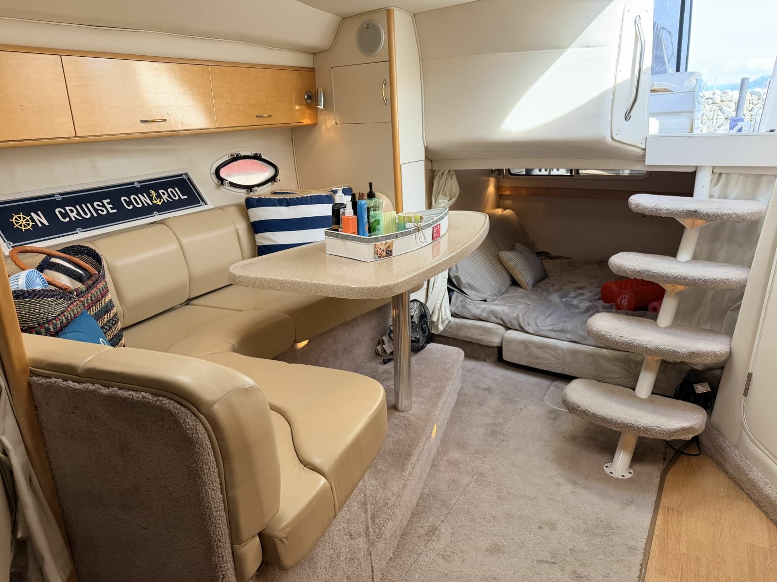 2000 Larson Cabrio 330 - Photo 30