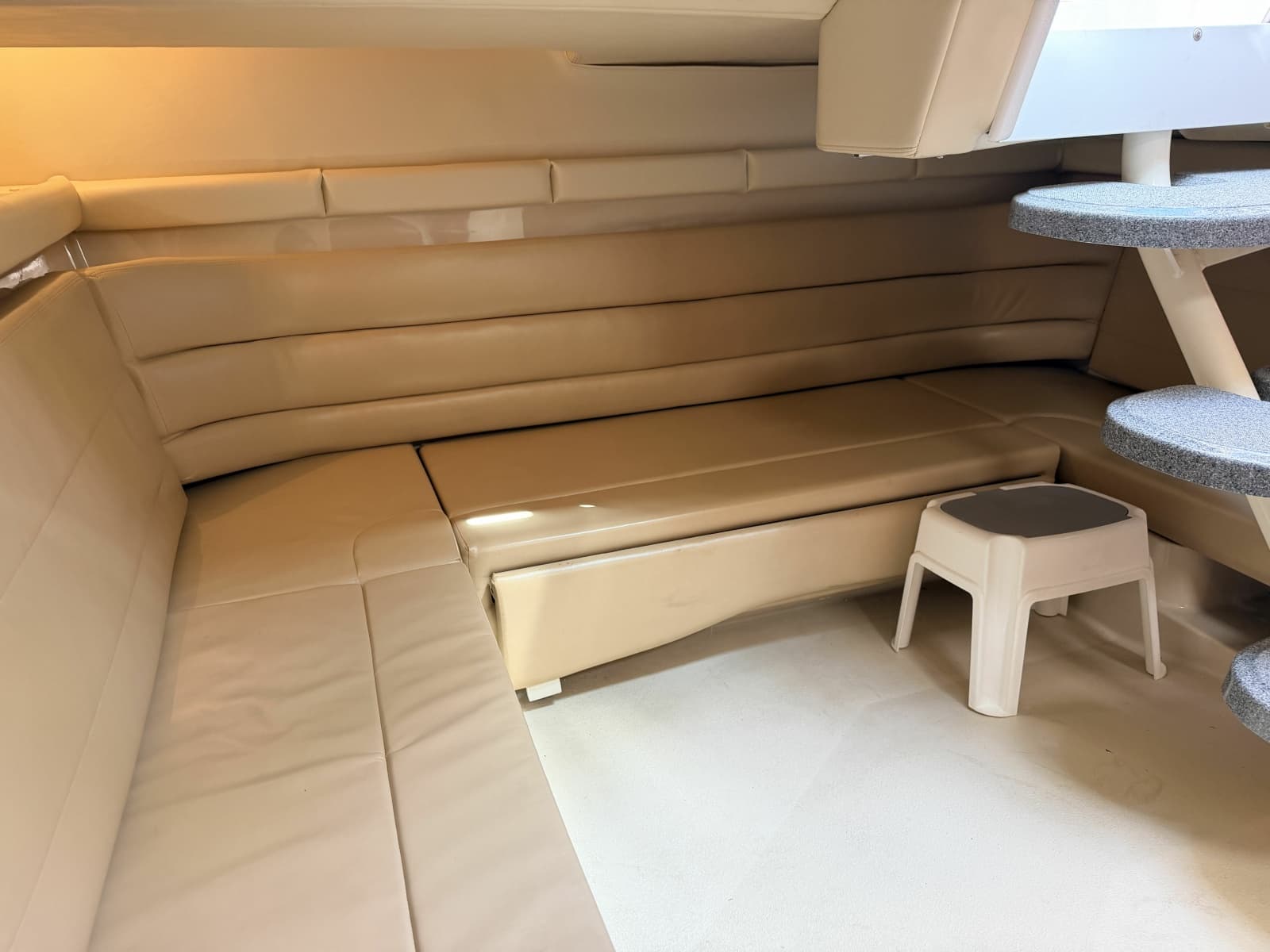 2006 Larson Cabrio 370 - Photo 49