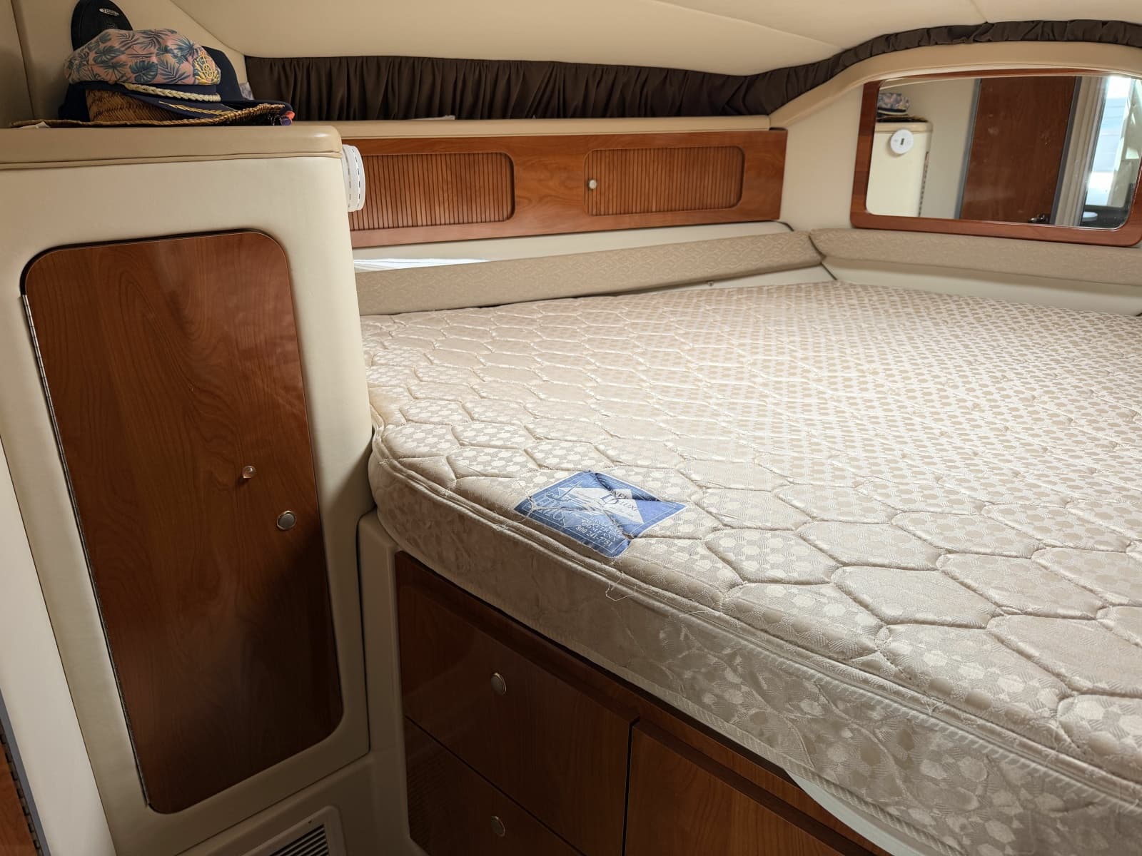 2006 Larson Cabrio 370 - Photo 53
