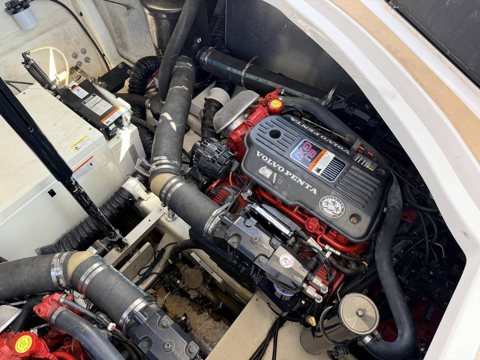 2006 Larson Cabrio 370 - Photo 62