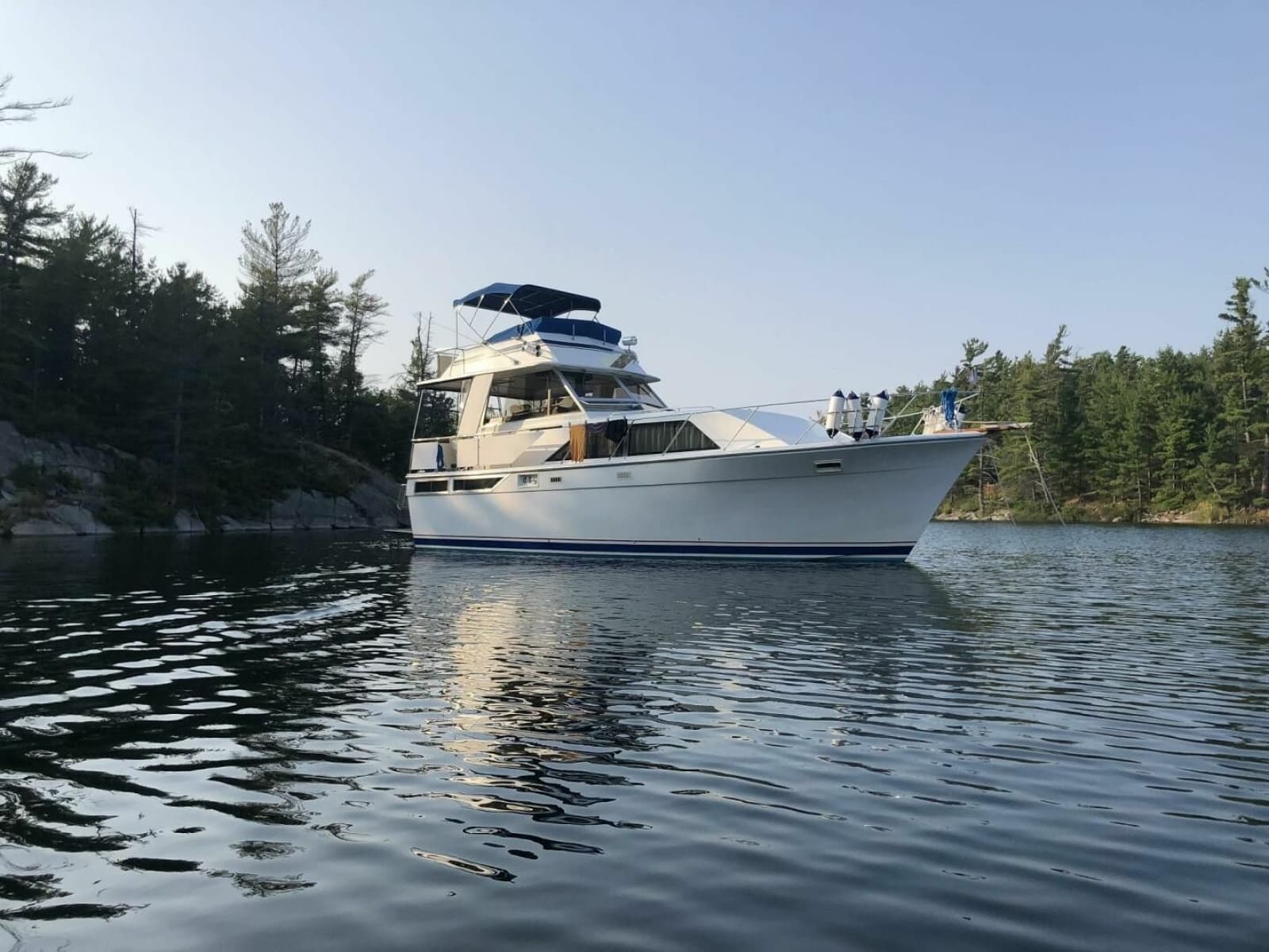 1977 Pacemaker FB Motor Yacht - Photo 1