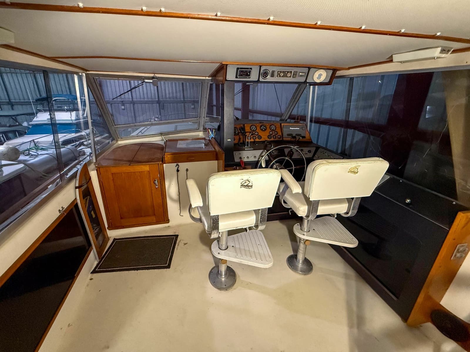 1977 Pacemaker FB Motor Yacht - Photo 7