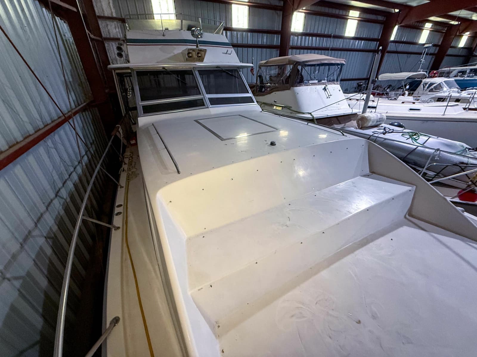 1977 Pacemaker FB Motor Yacht - Photo 18
