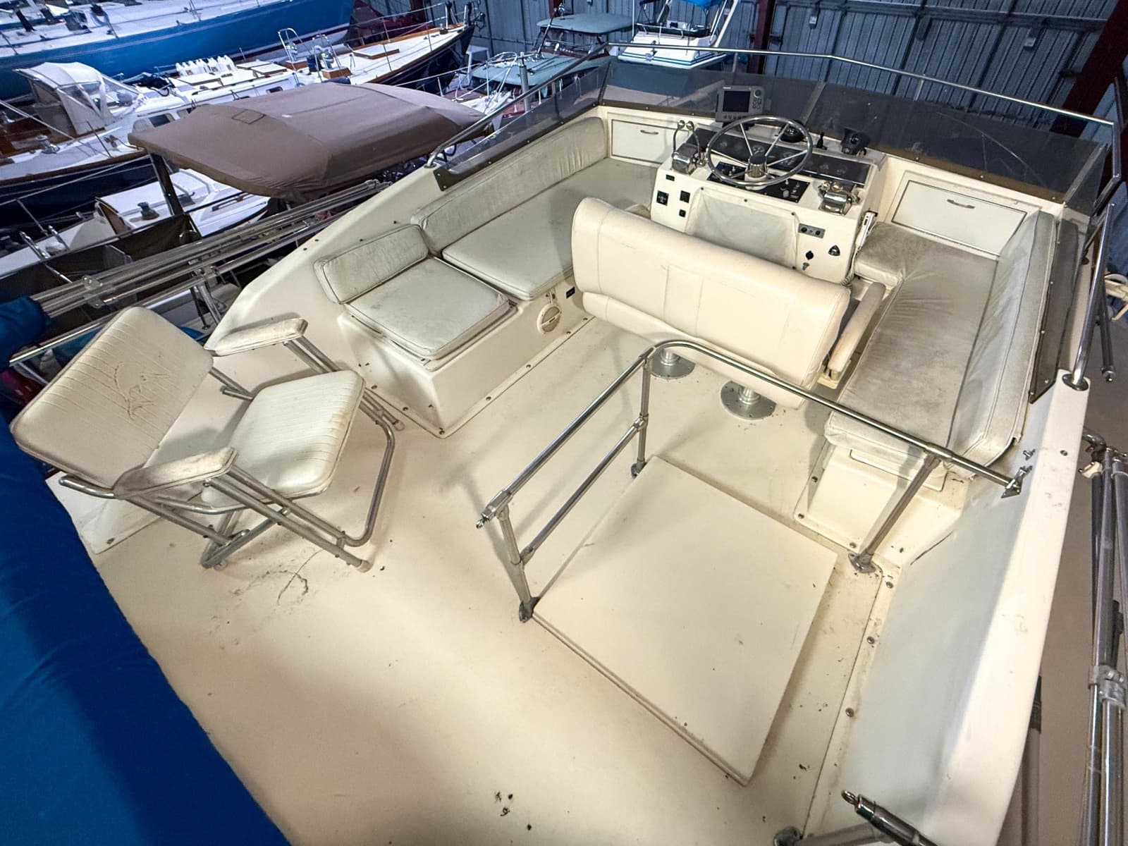 1977 Pacemaker FB Motor Yacht - Photo 20