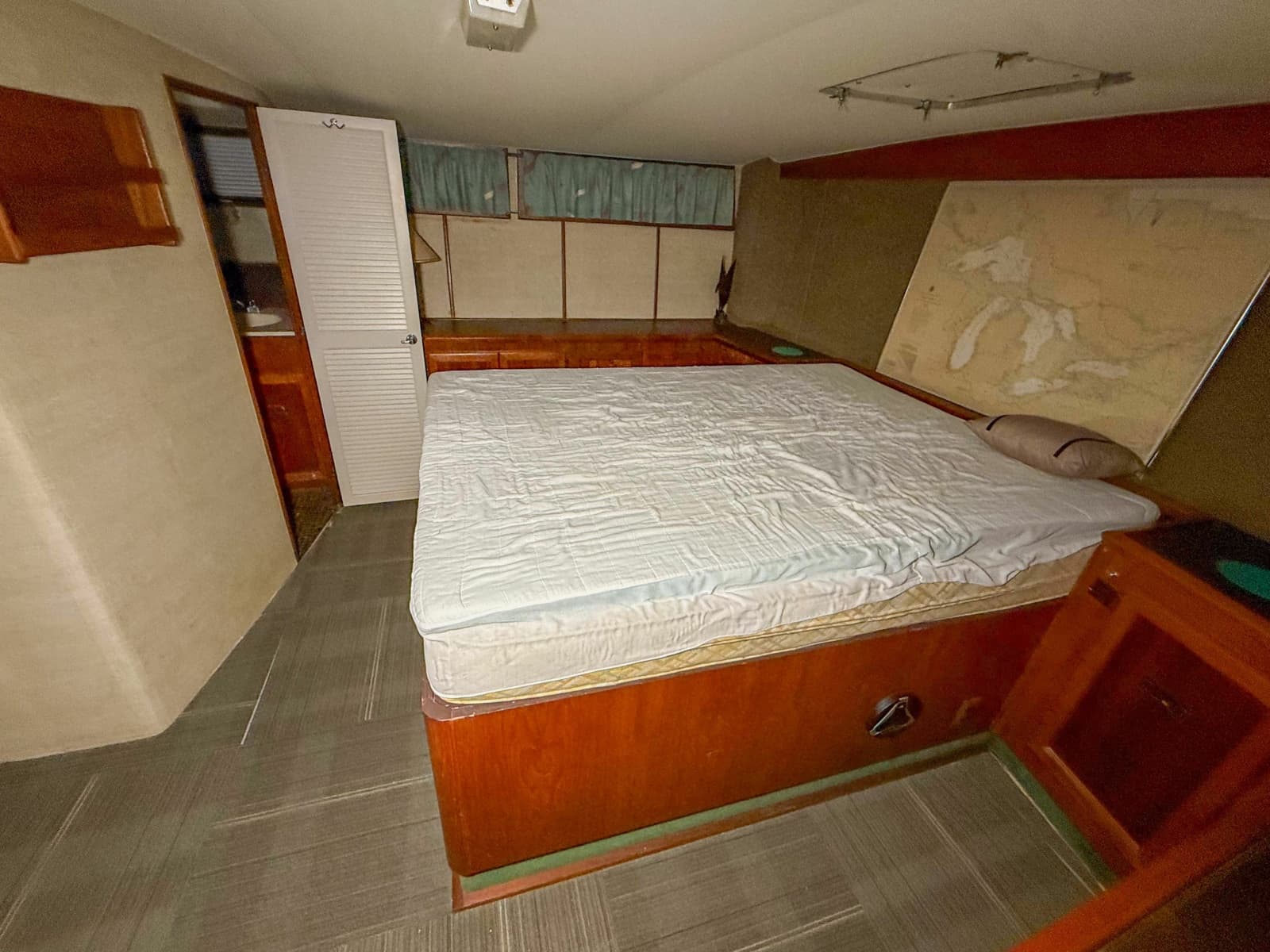 1977 Pacemaker FB Motor Yacht - Photo 36