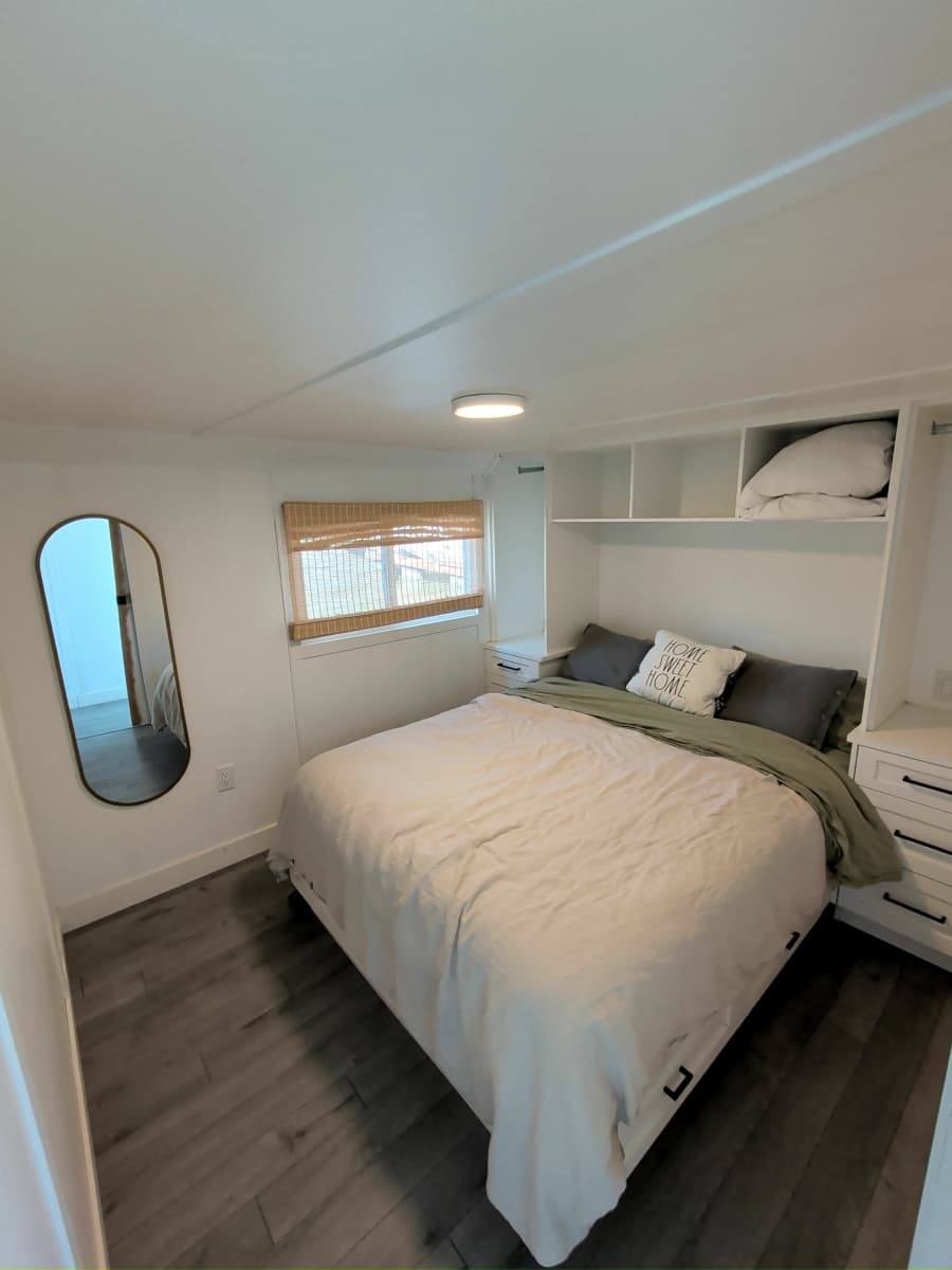 1979 Houseboat Custom Houseboat Liveaboard - Photo 9