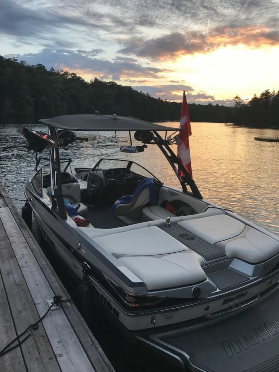 2014 Malibu Wakesetter VLX - Photo 1