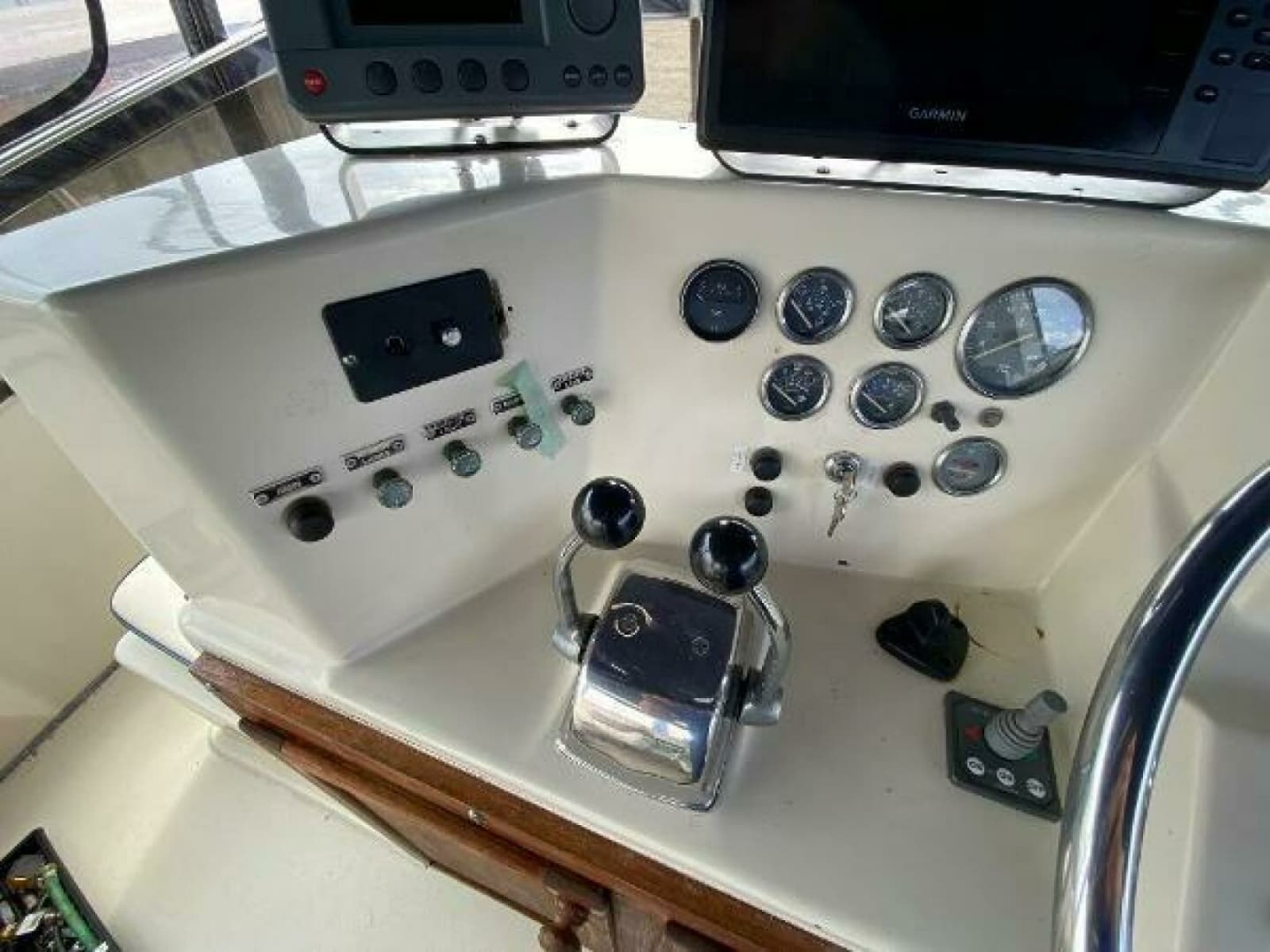 1984 Burns Craft 48 MY - Photo 32