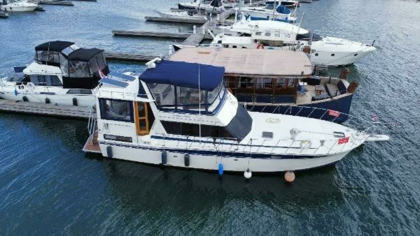 1984 Burns Craft 48 MY - Photo 16