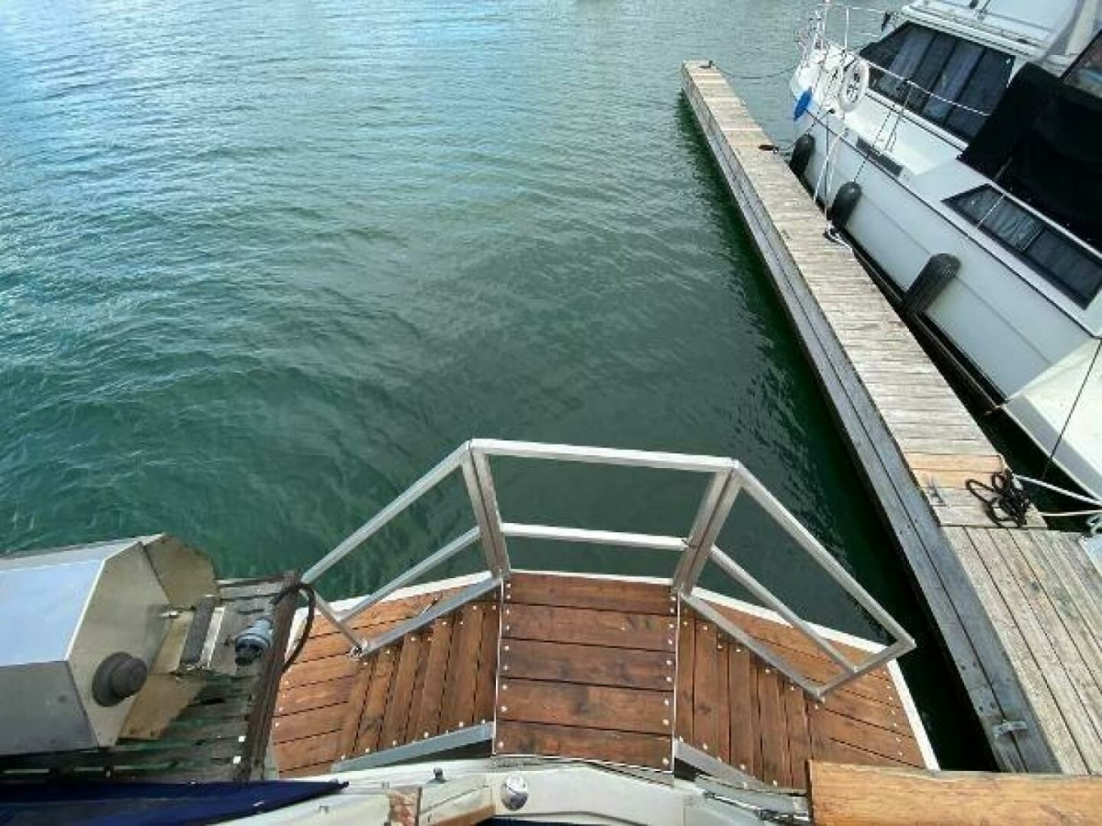 1984 Burns Craft 48 MY - Photo 25