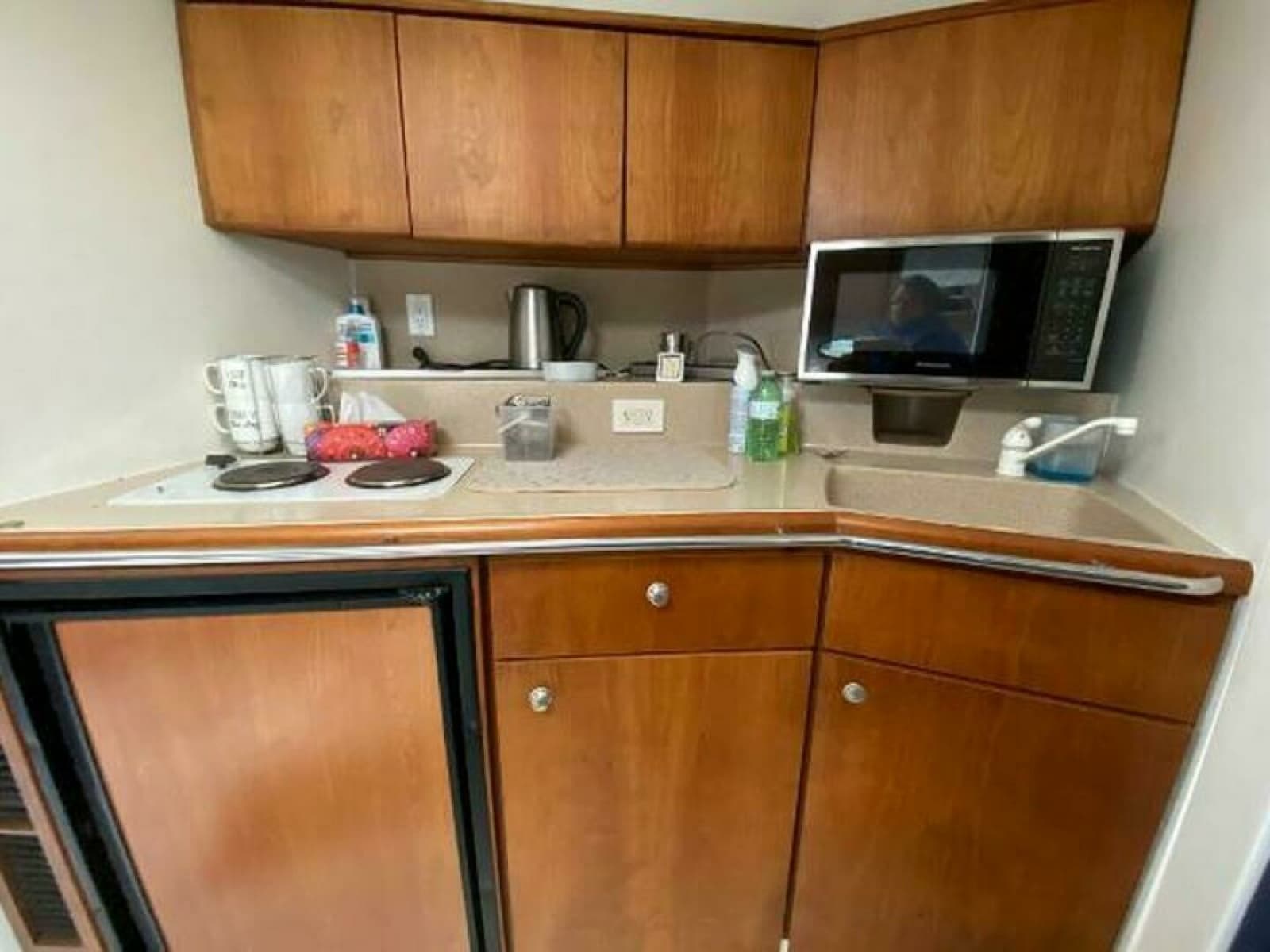 1996 Silverton 361 Express - Photo 9