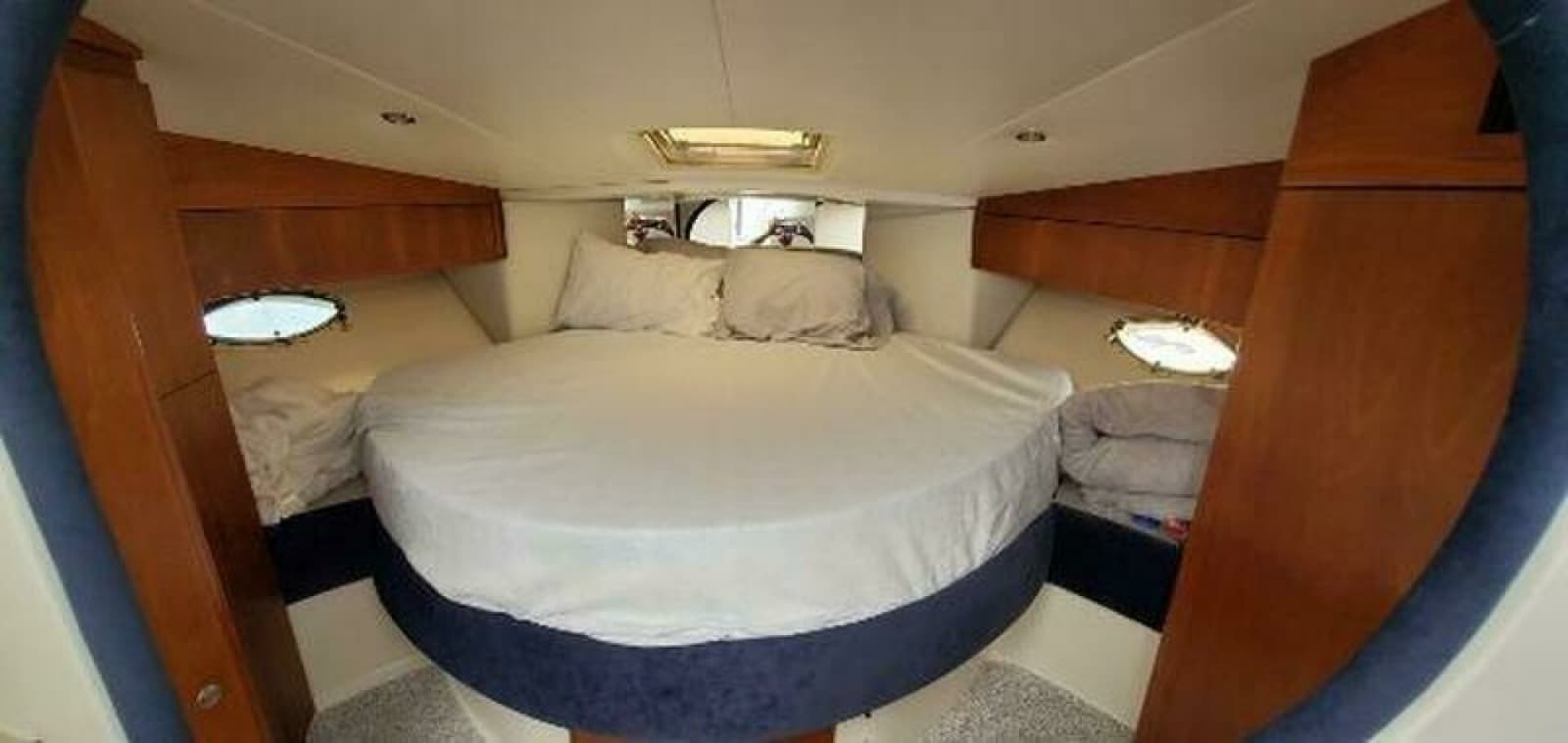 1996 Silverton 361 Express - Photo 13