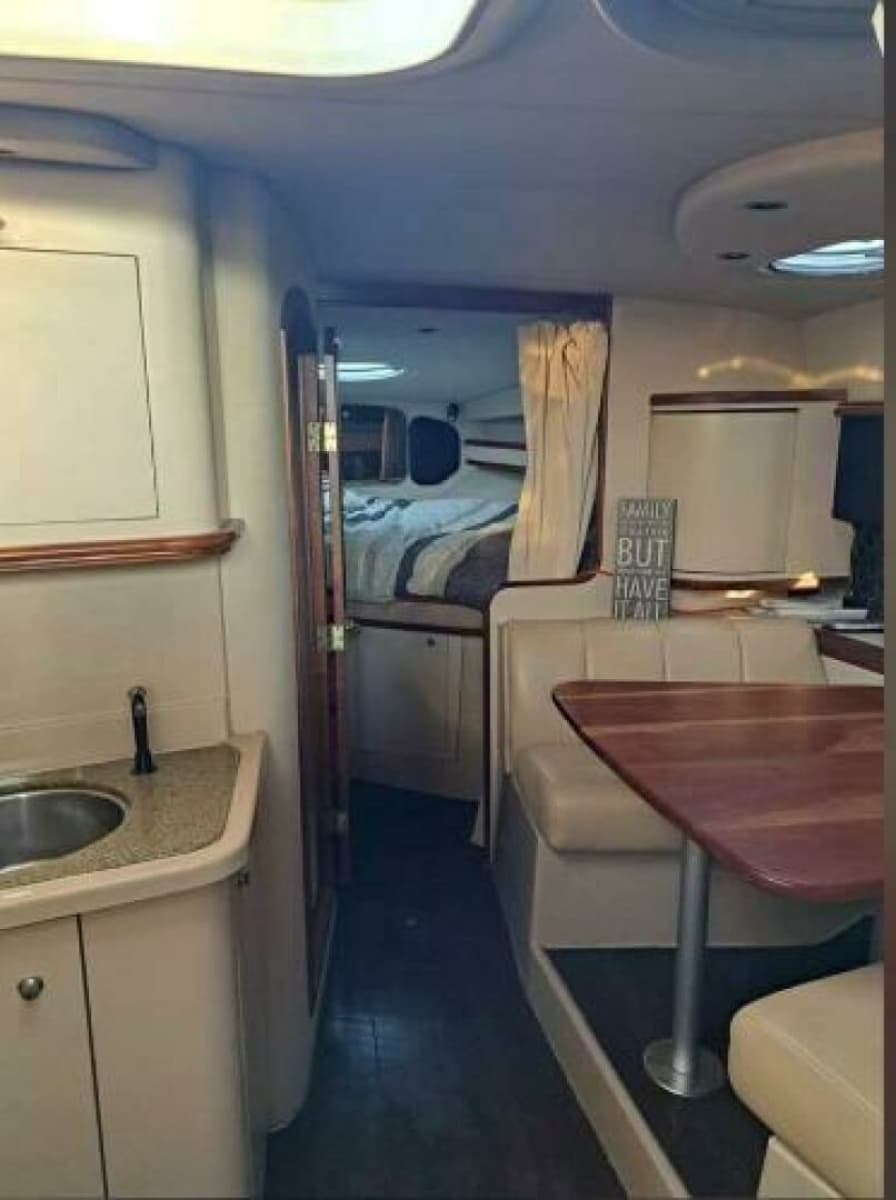 2001 Cruisers Yachts 3470 - Photo 14