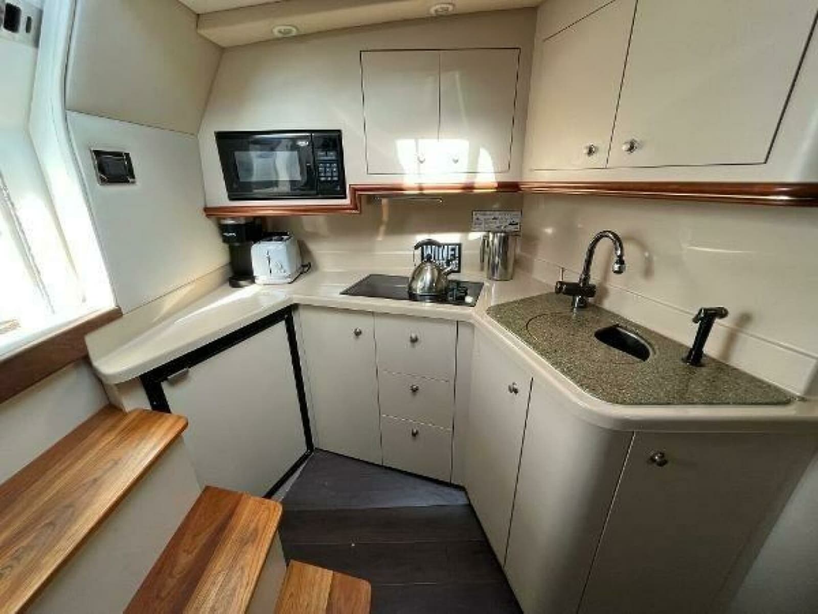 2001 Cruisers Yachts 3470 - Photo 11