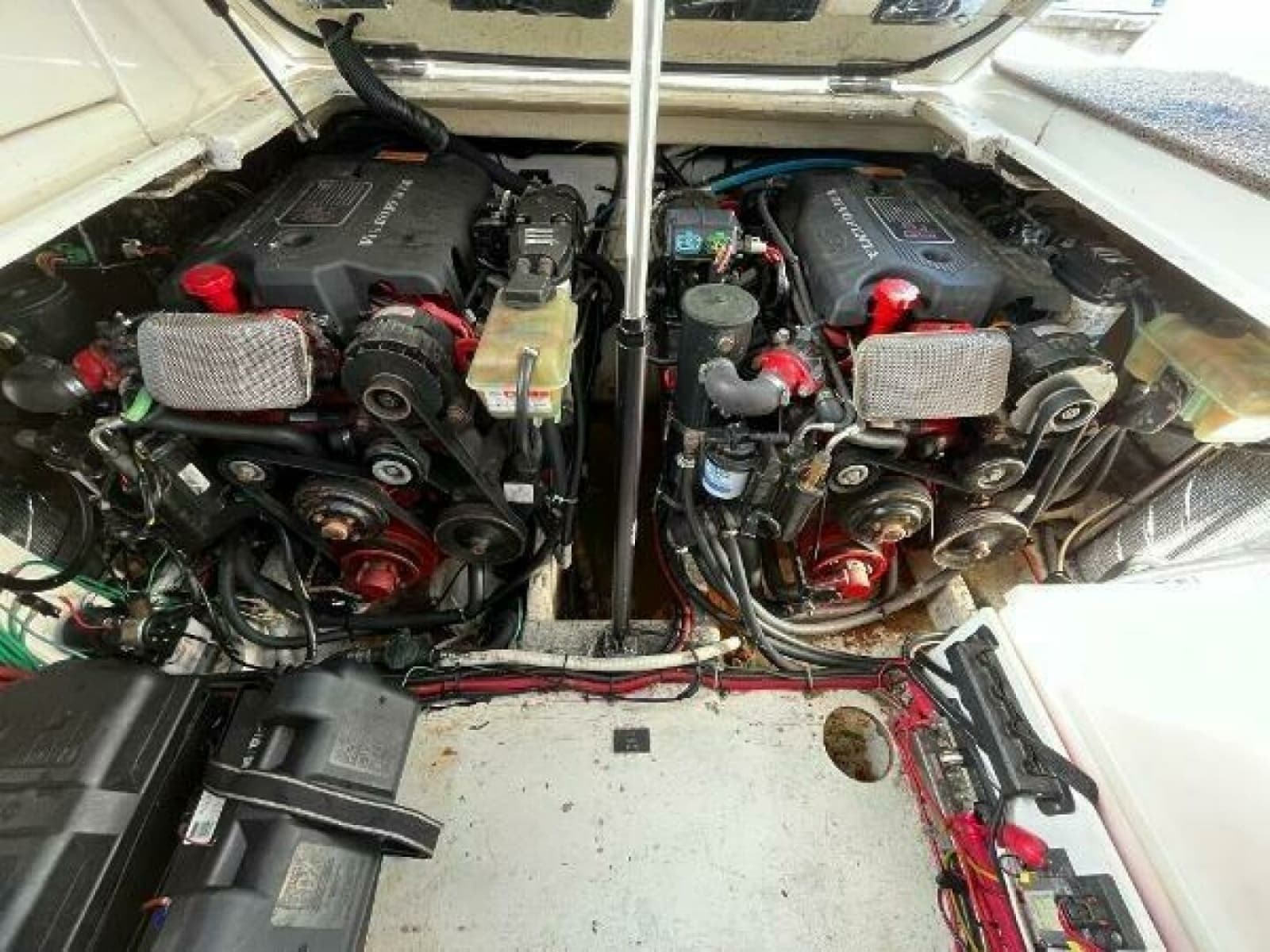2001 Cruisers Yachts 3470 - Photo 29