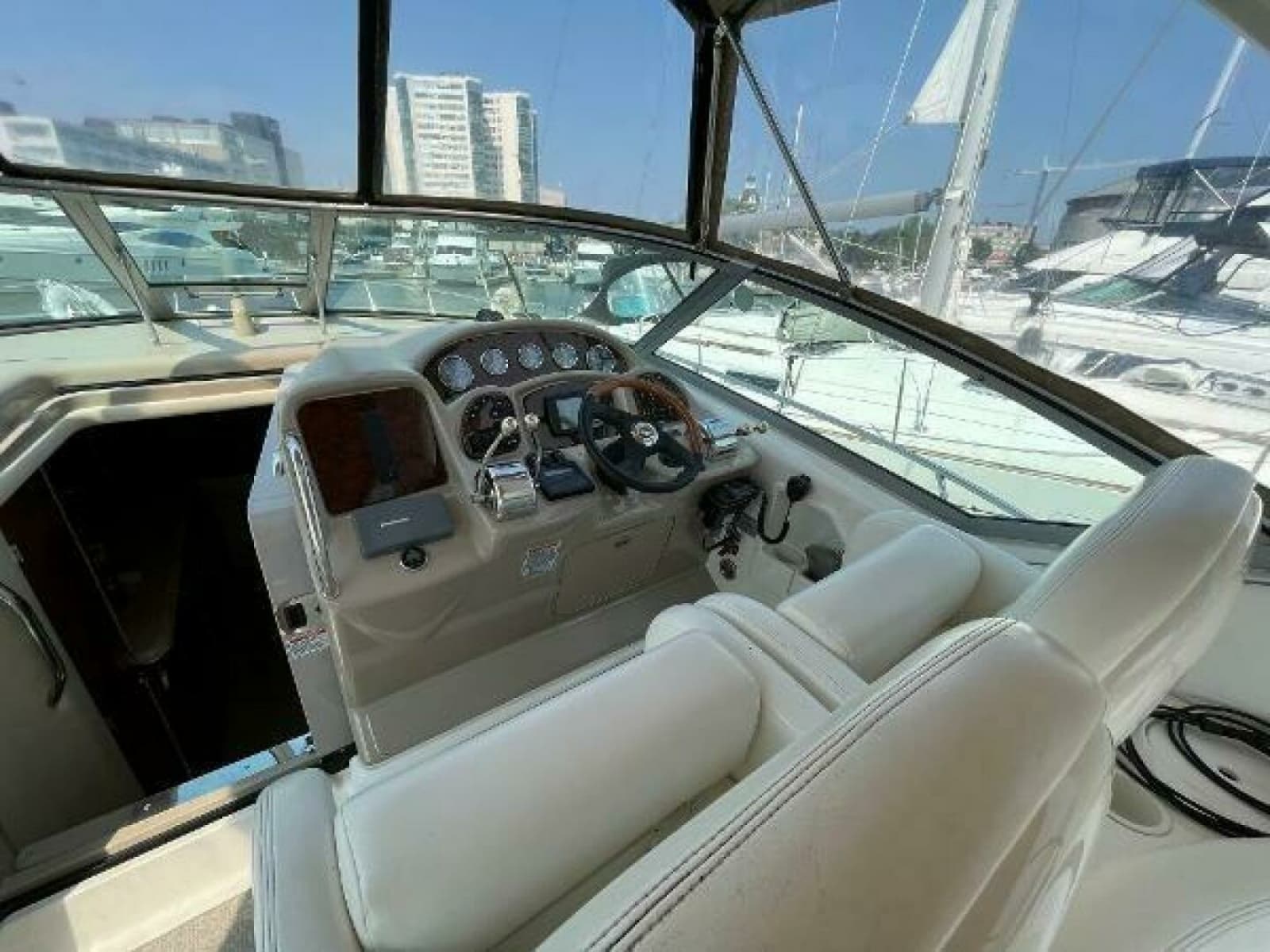 2003 Sea Ray 340 Sundancer - Photo 13