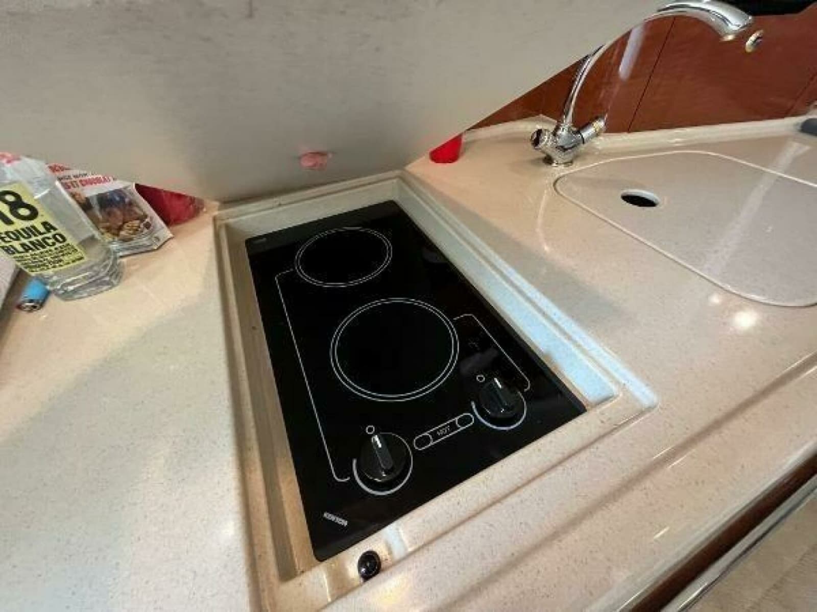 2003 Sea Ray 340 Sundancer - Photo 33