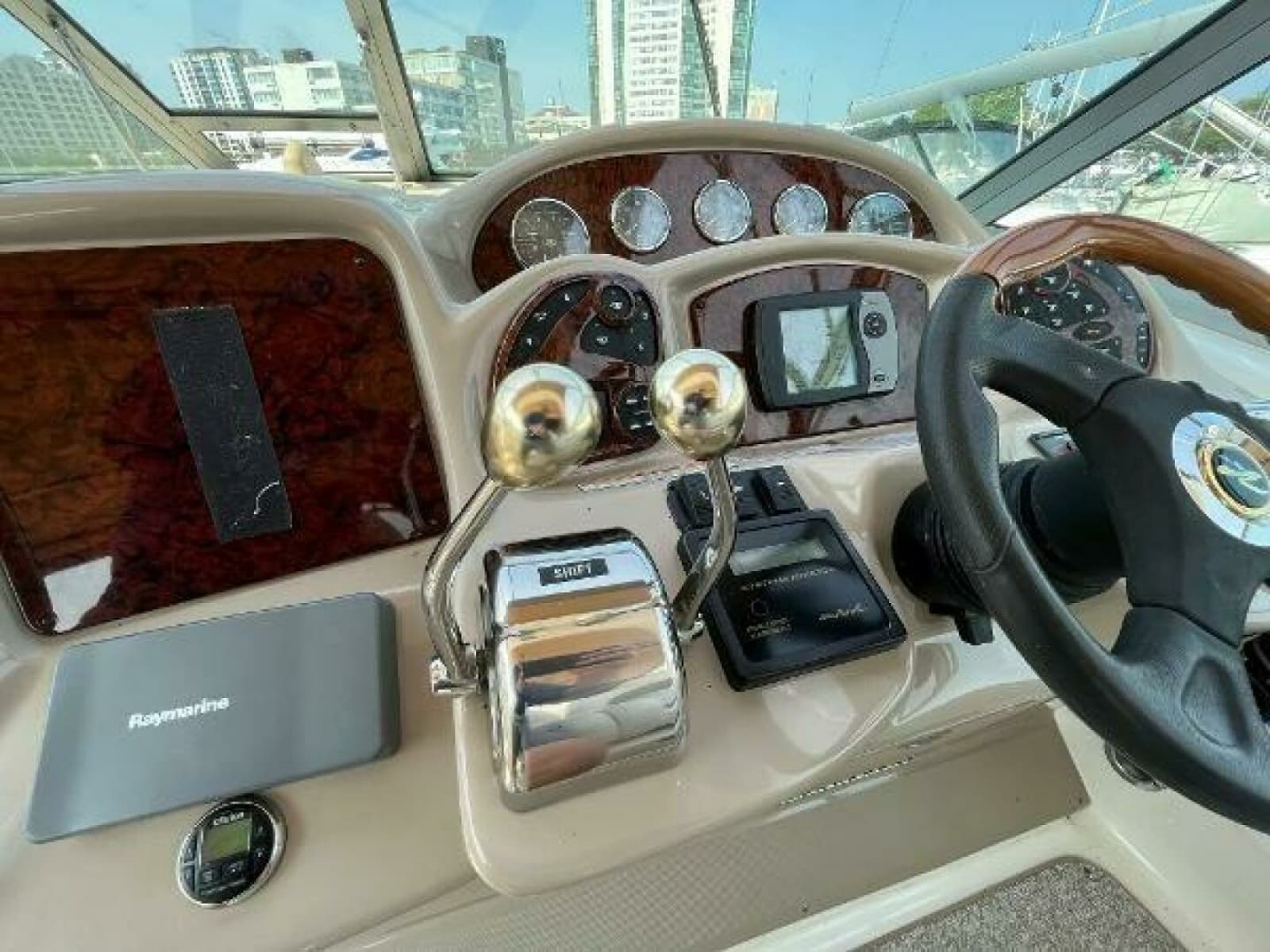 2003 Sea Ray 340 Sundancer - Photo 19