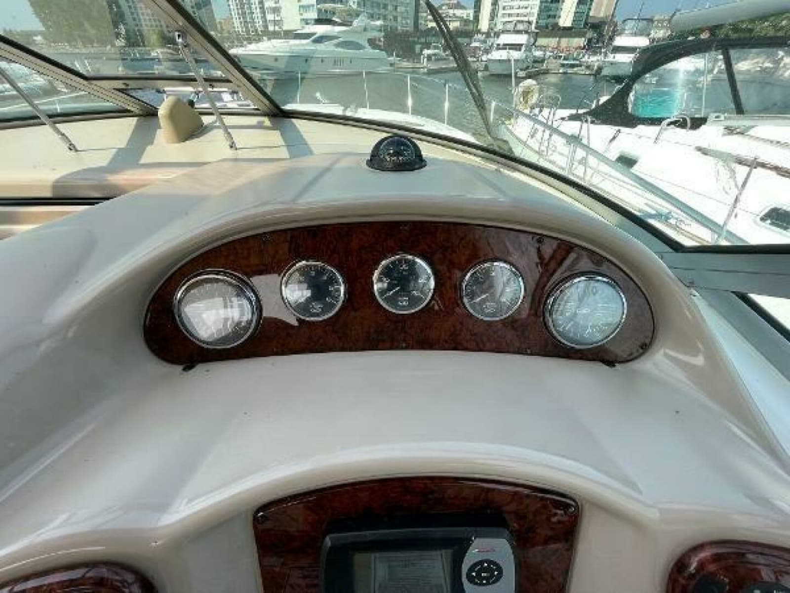 2003 Sea Ray 340 Sundancer - Photo 21