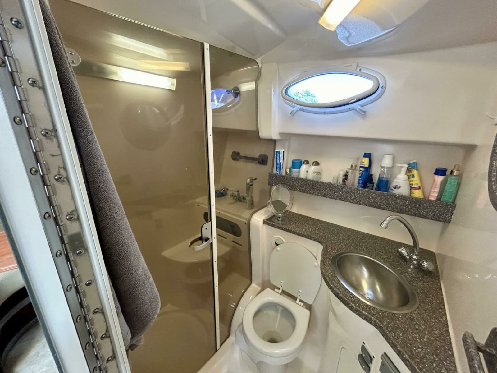 2005 Rinker 342 Fiesta Vee - Photo 9