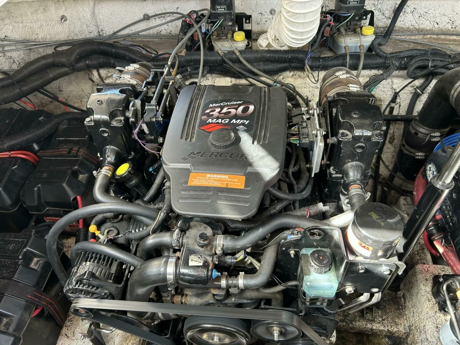 2005 Rinker 342 Fiesta Vee - Photo 13