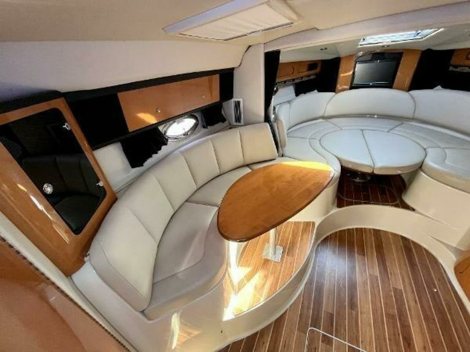 2008 Chaparral 330 Signature - Photo 26