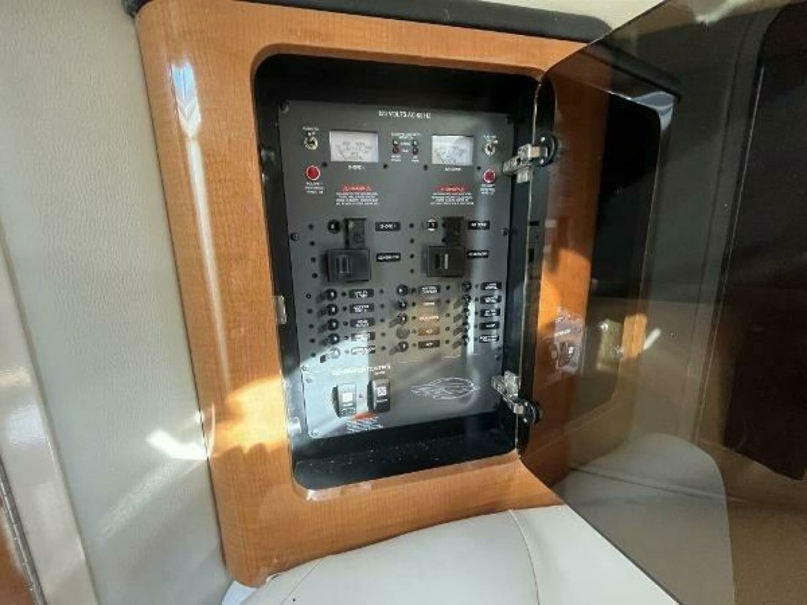 2008 Chaparral 330 Signature - Photo 29