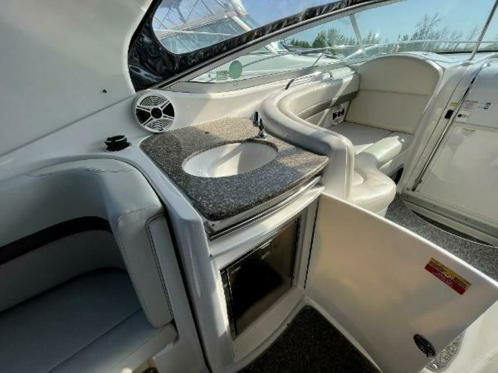 2008 Chaparral 330 Signature - Photo 17