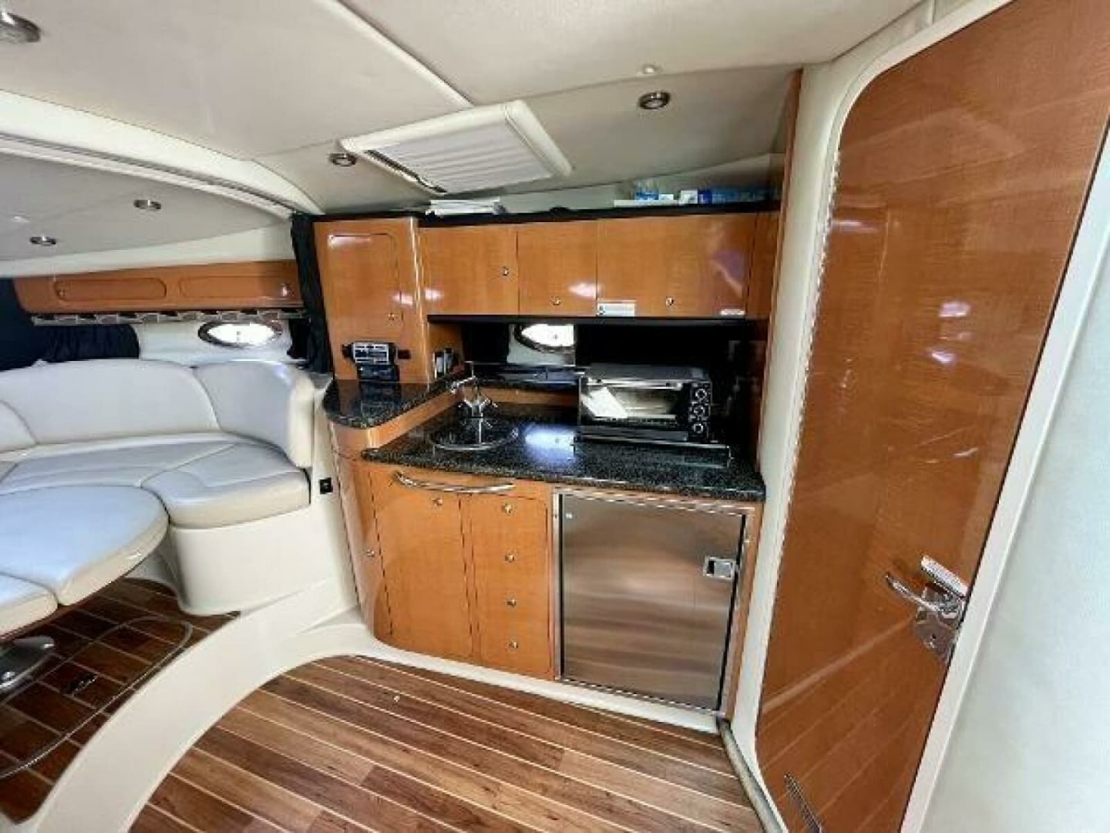 2008 Chaparral 330 Signature - Photo 27