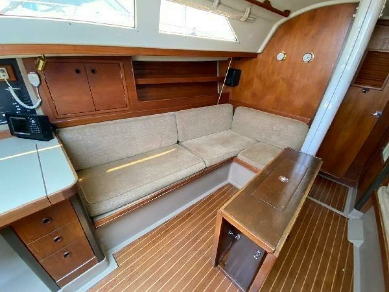 1986 C&C 33 - Photo 18