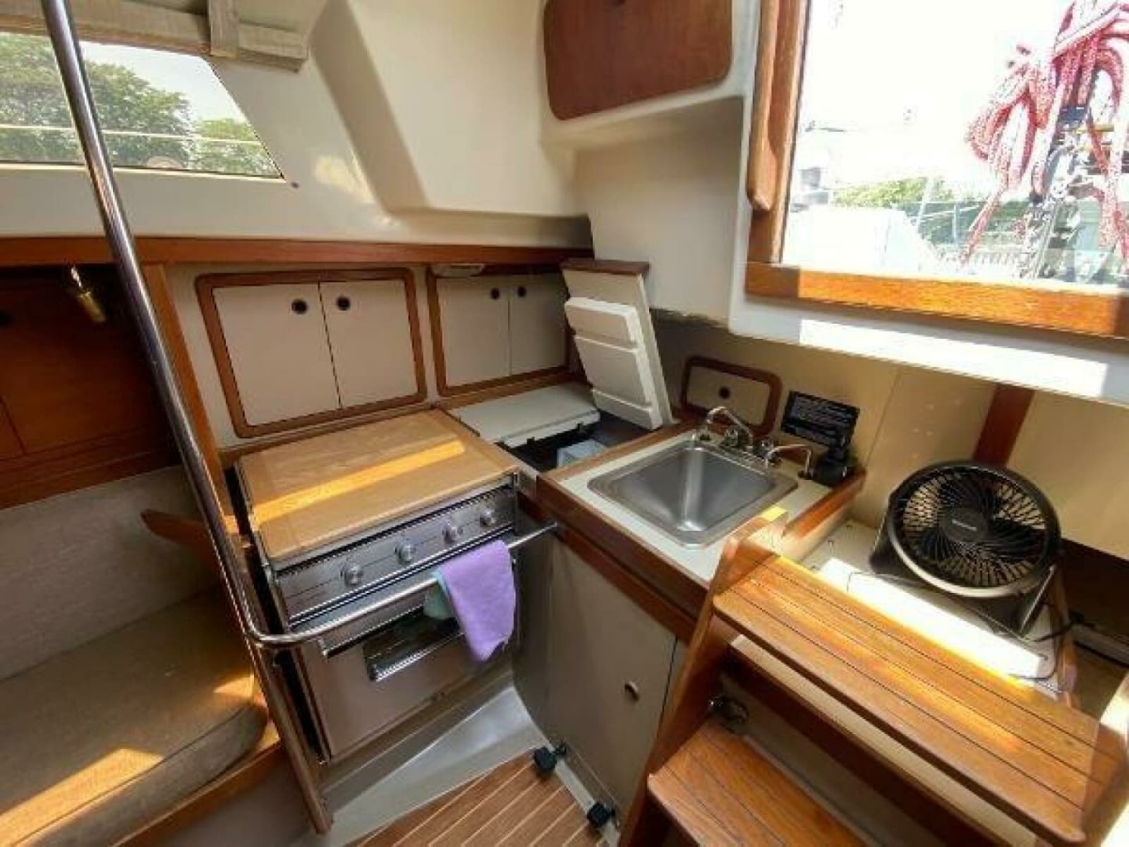 1986 C&C 33 - Photo 22