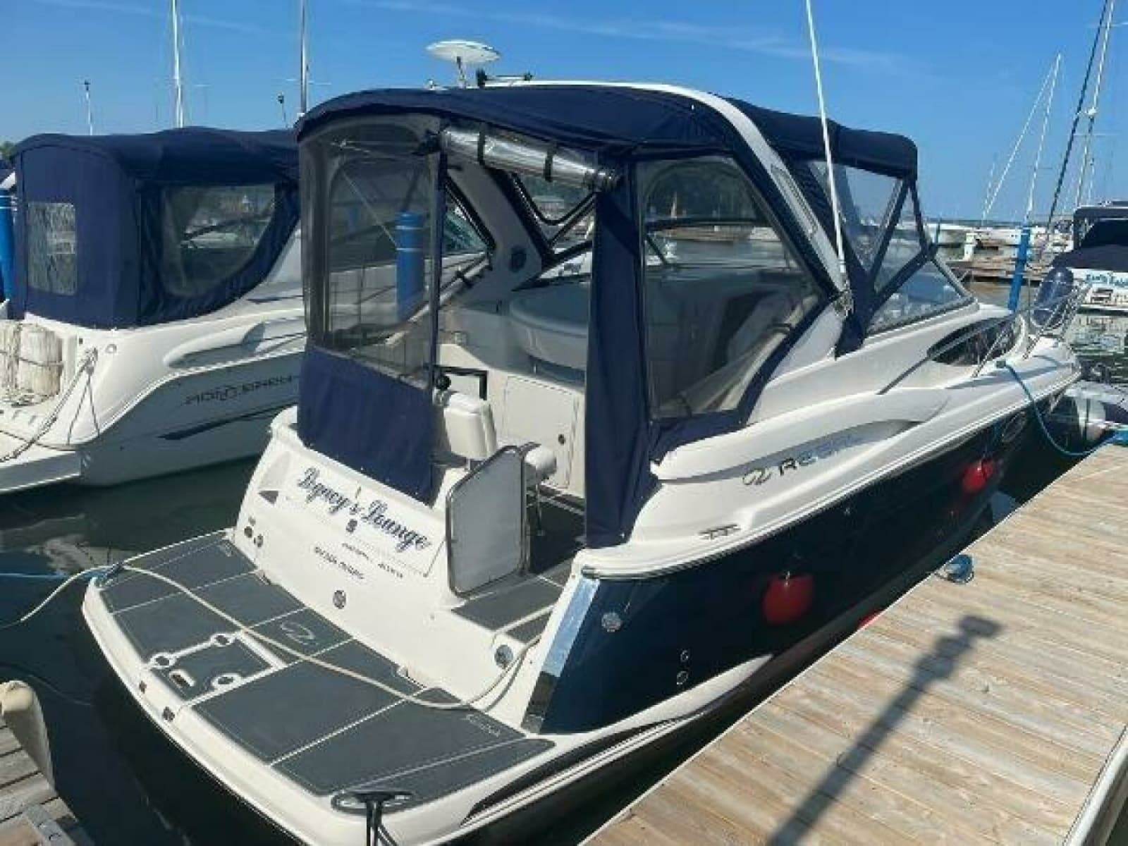 2005 Regal 3060 Window Express - Photo 7
