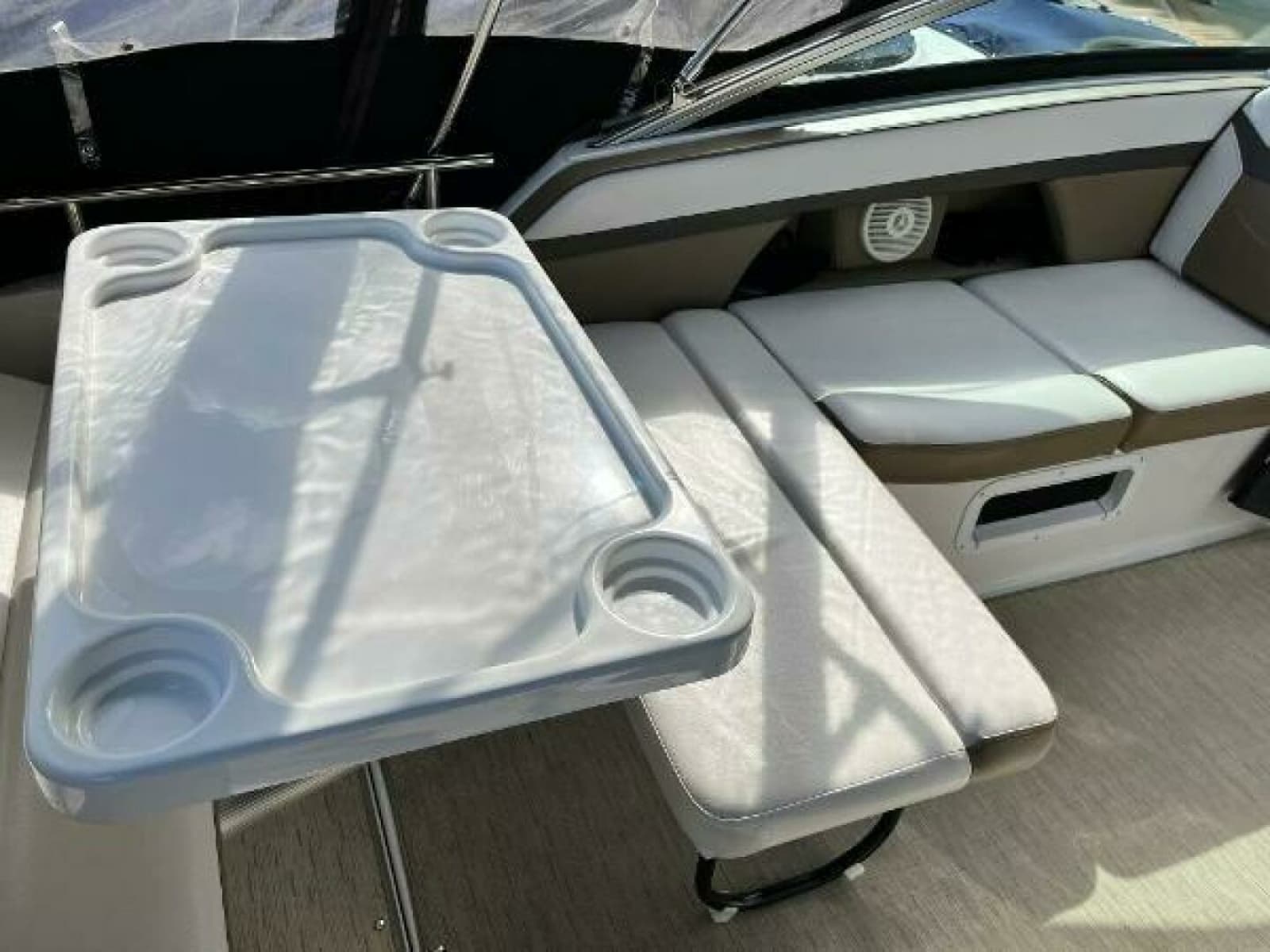 2016 Four Winns V255 - Photo 26