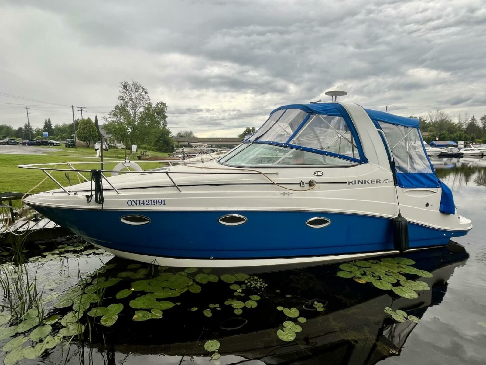 2009 Rinker 260 Express - Photo 1