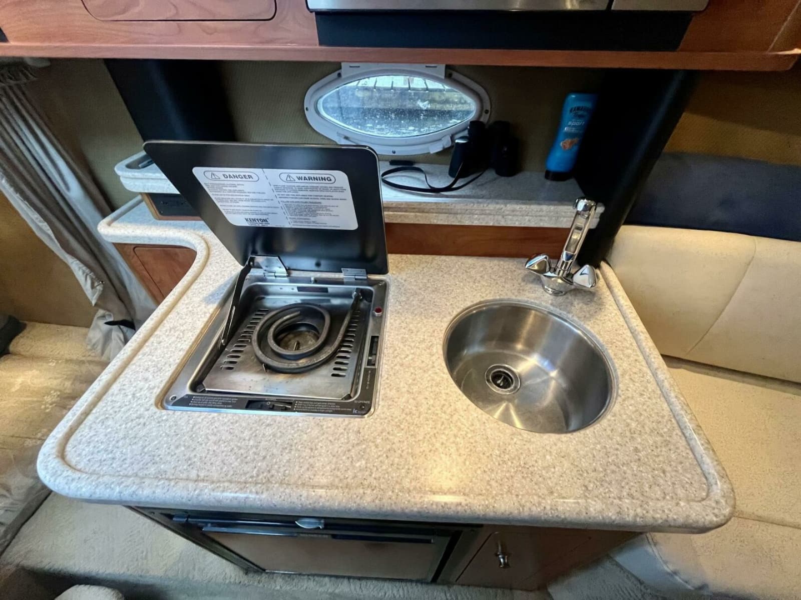 2009 Rinker 260 Express - Photo 16