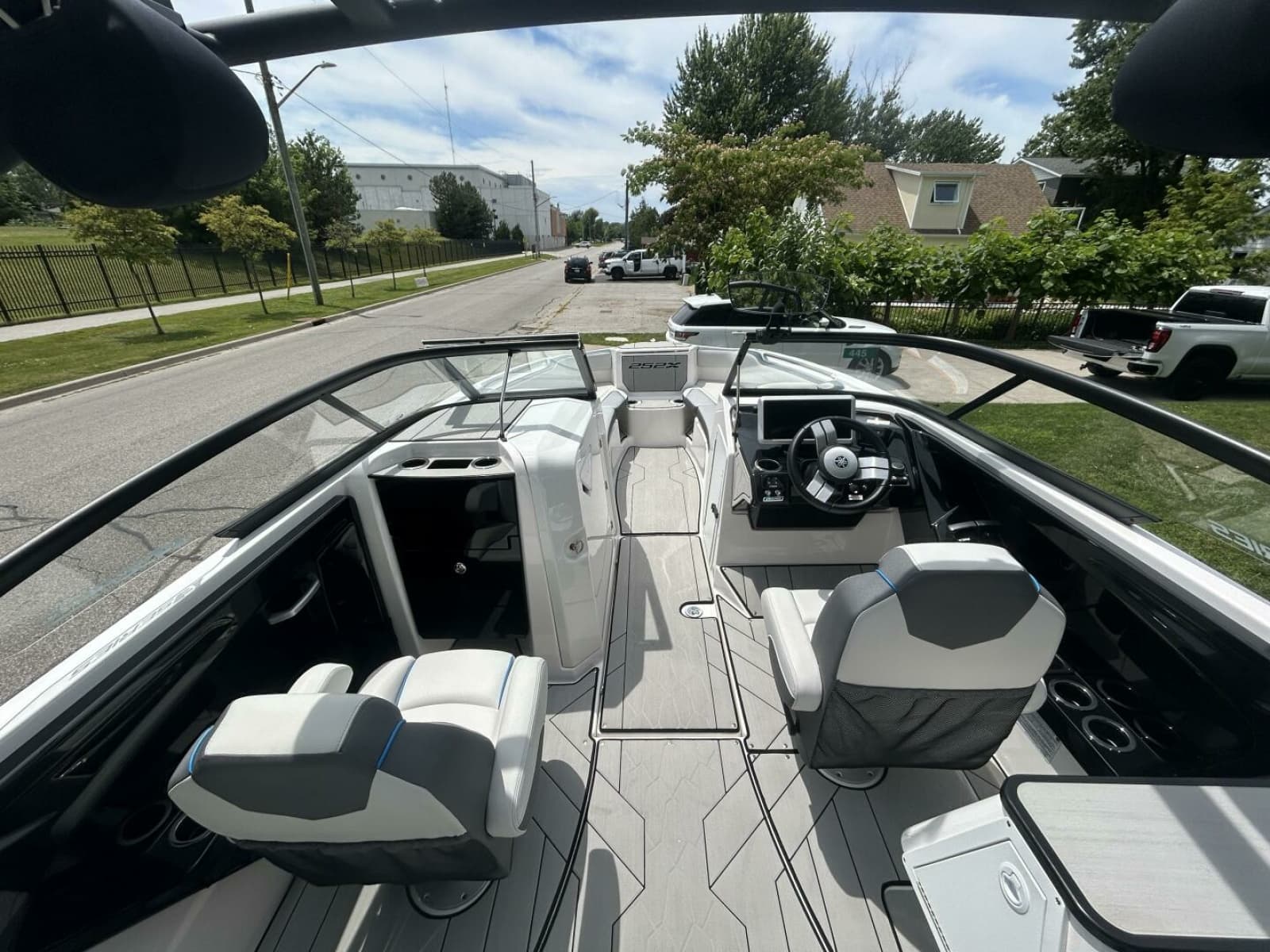 2021 Yamaha Boats 252 XE (Wake Edition) - Photo 17