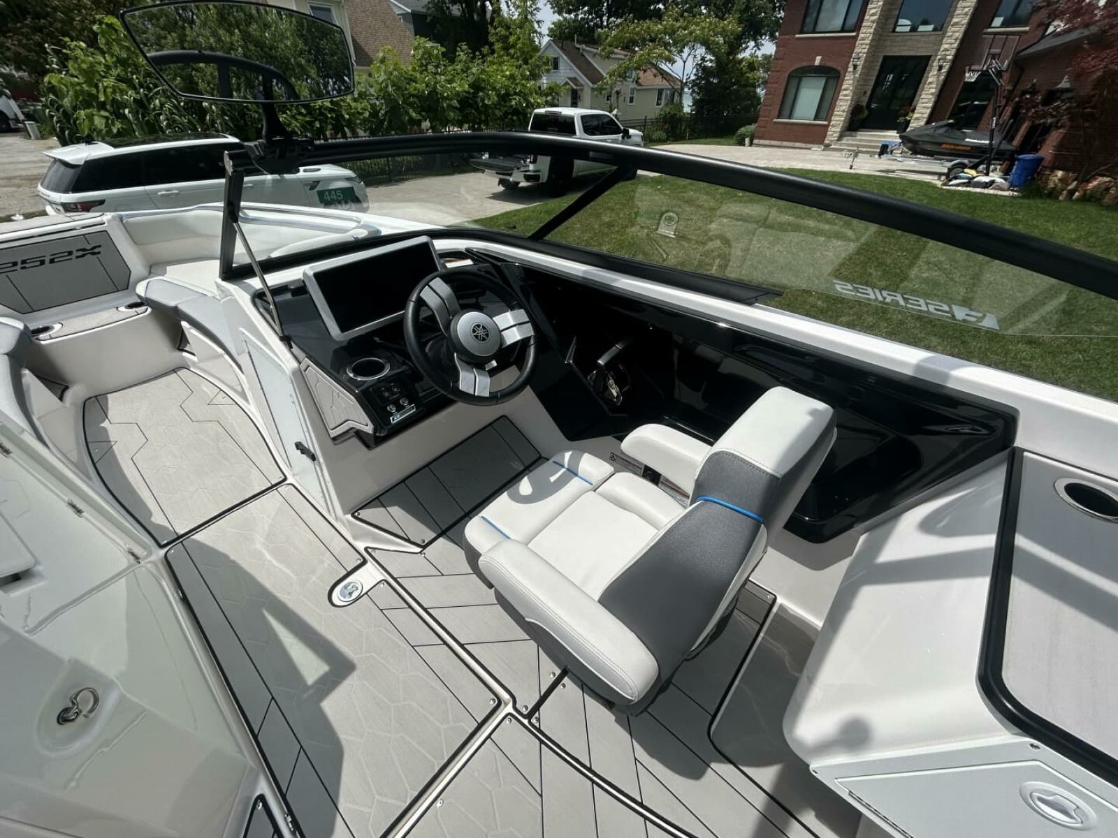 2021 Yamaha Boats 252 XE (Wake Edition) - Photo 22