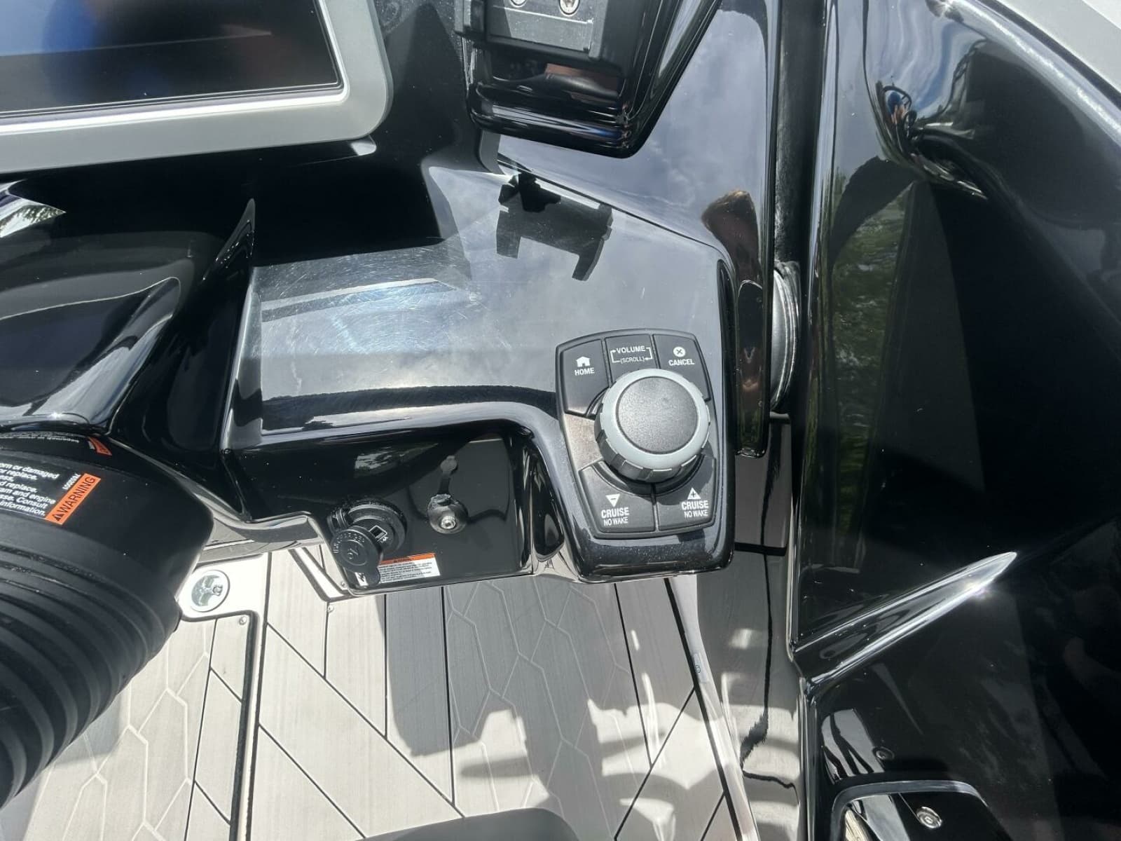 2021 Yamaha Boats 252 XE (Wake Edition) - Photo 37