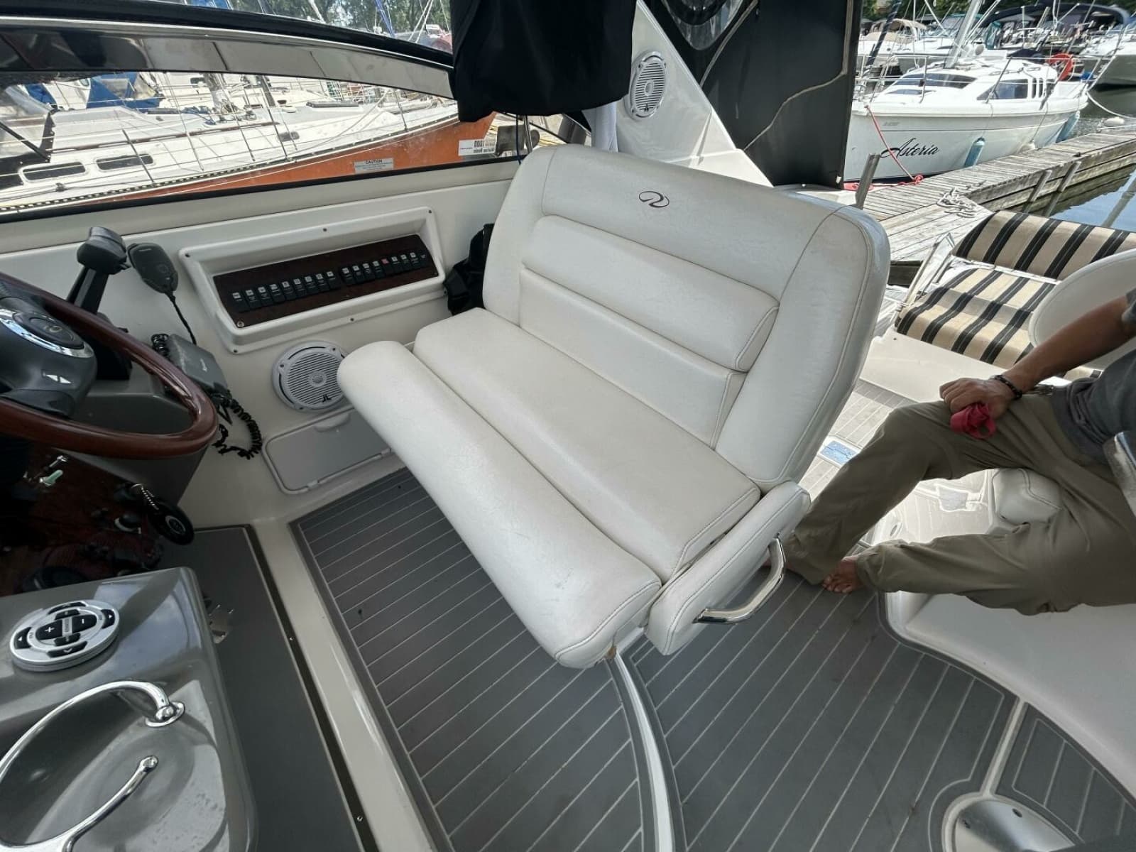 2007 Regal 3760 Commodore - Photo 42