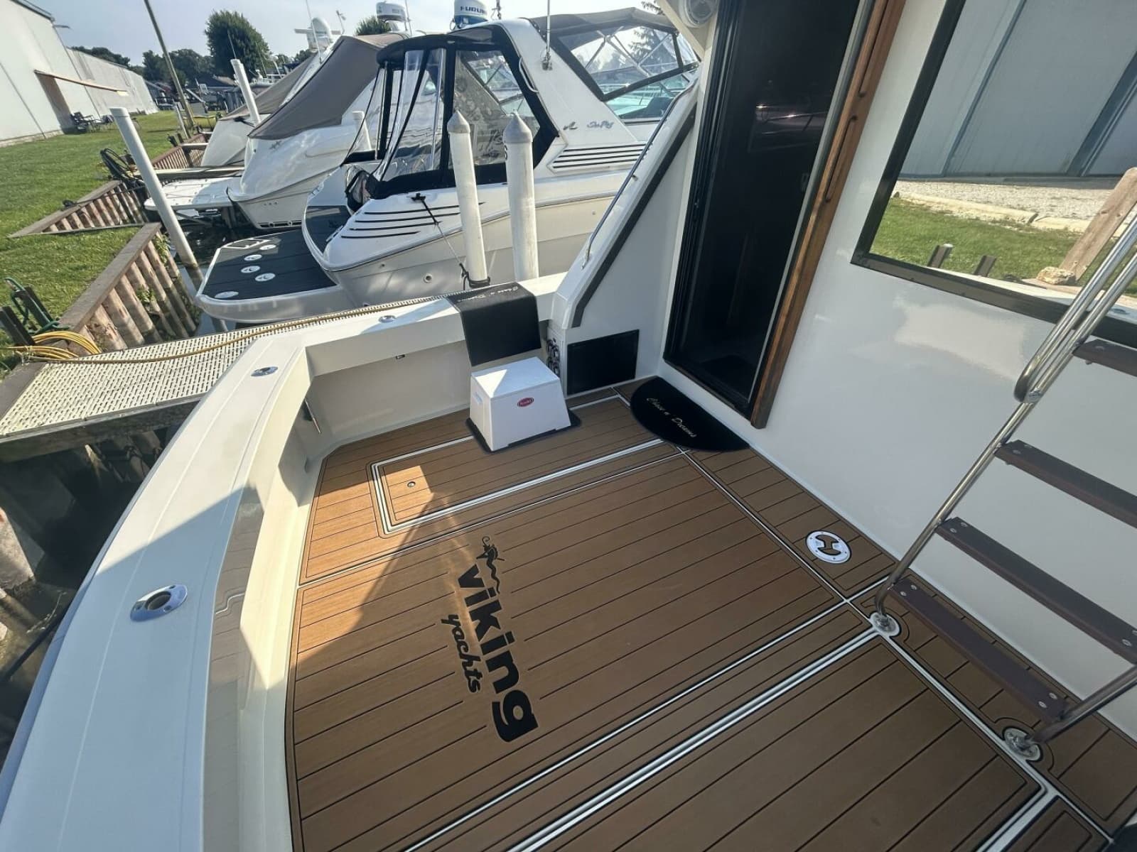 1986 Viking Boats 35 Convertible - Photo 30