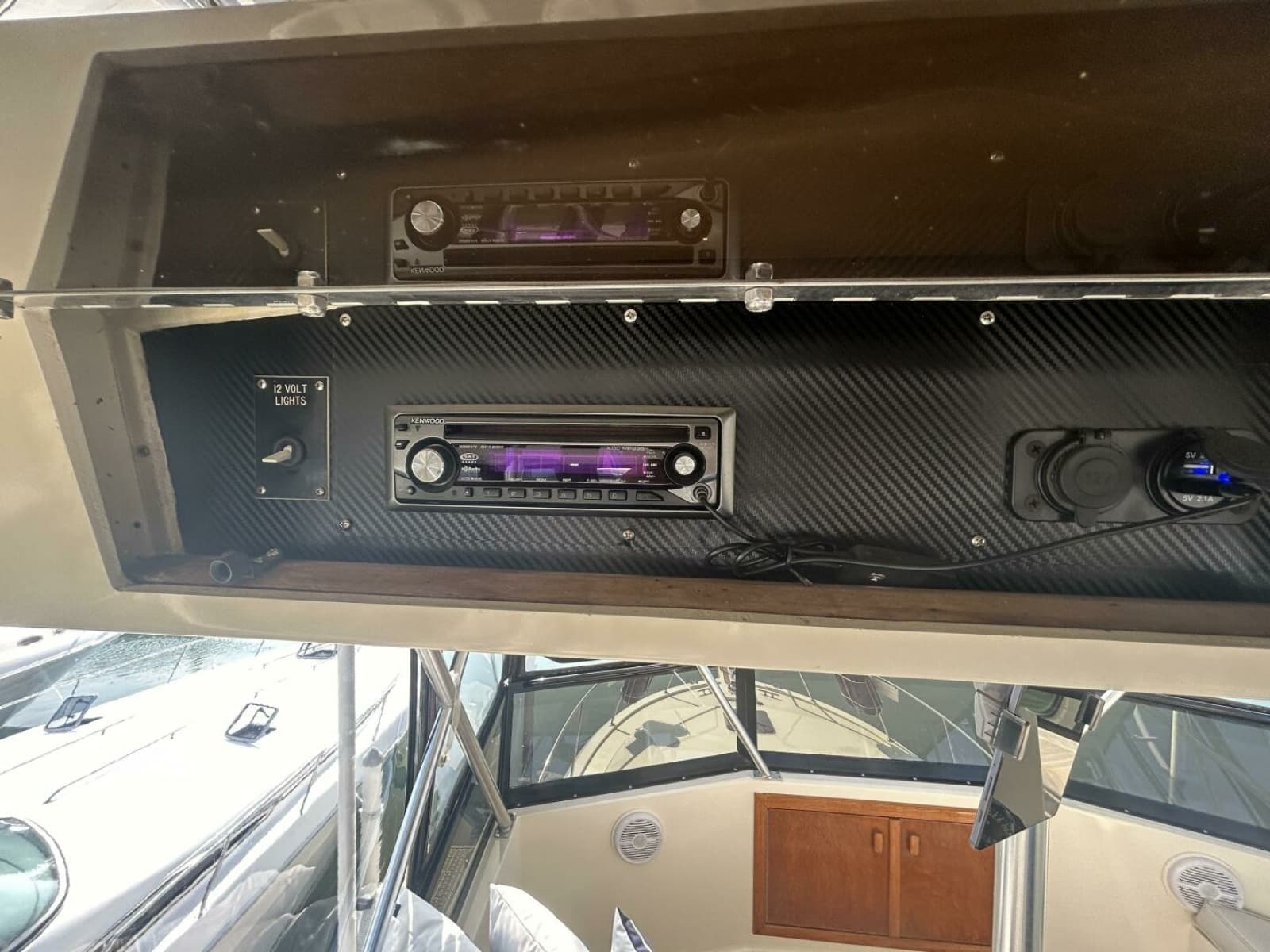 1986 Viking Boats 35 Convertible - Photo 26