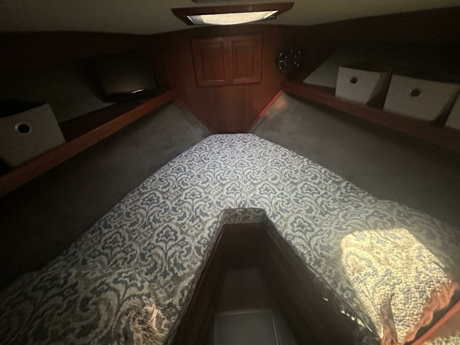 1986 Viking Boats 35 Convertible - Photo 44