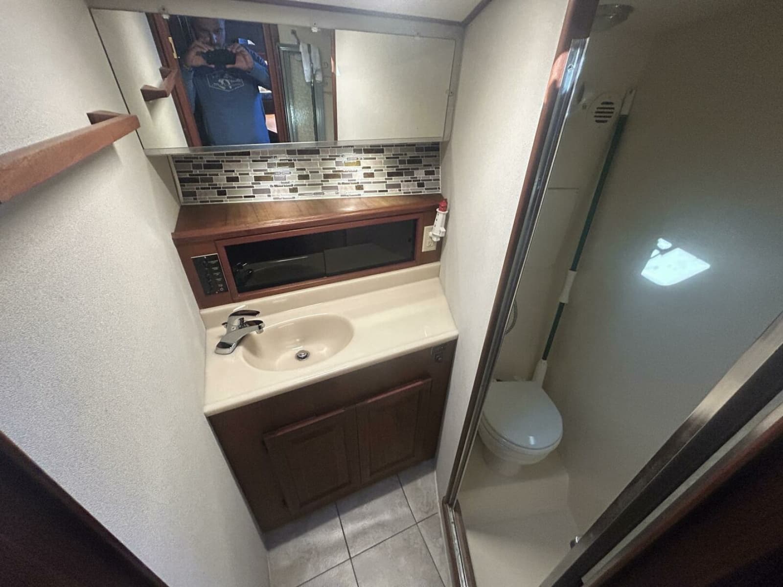 1986 Viking Boats 35 Convertible - Photo 45